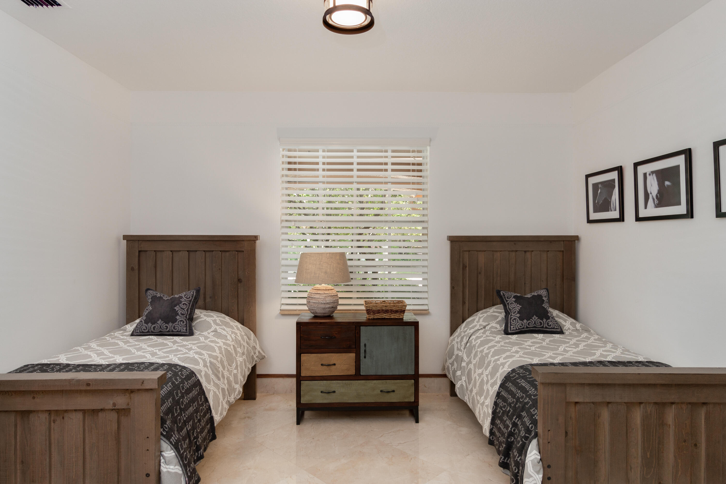 5238 Duckweed Road
