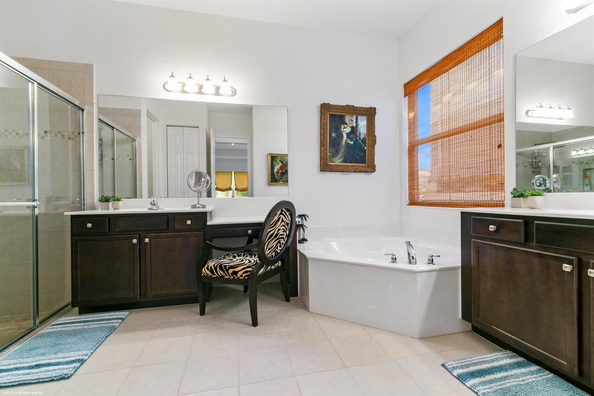 8073 Pinnacle Pass Way