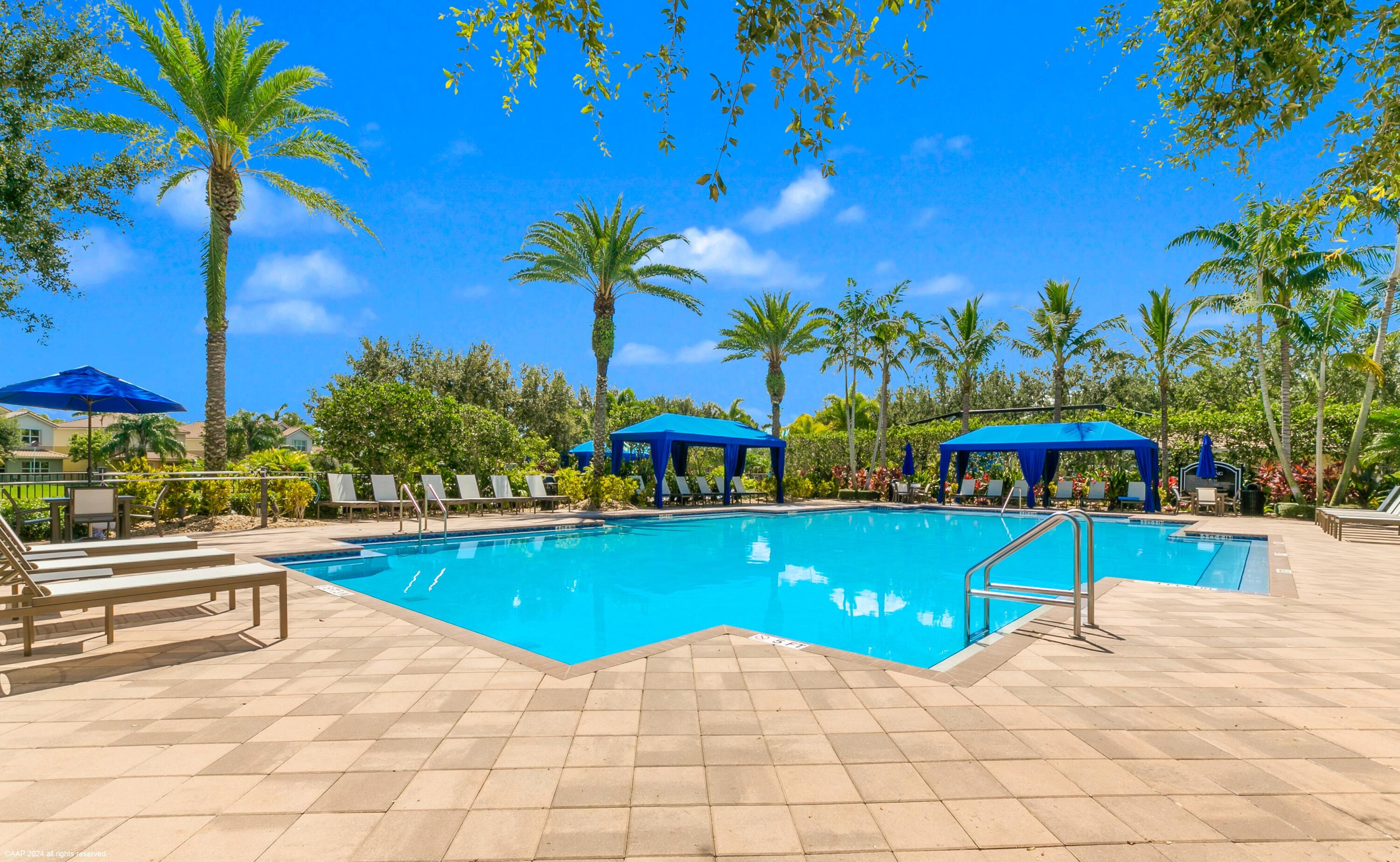 8073 Pinnacle Pass Way