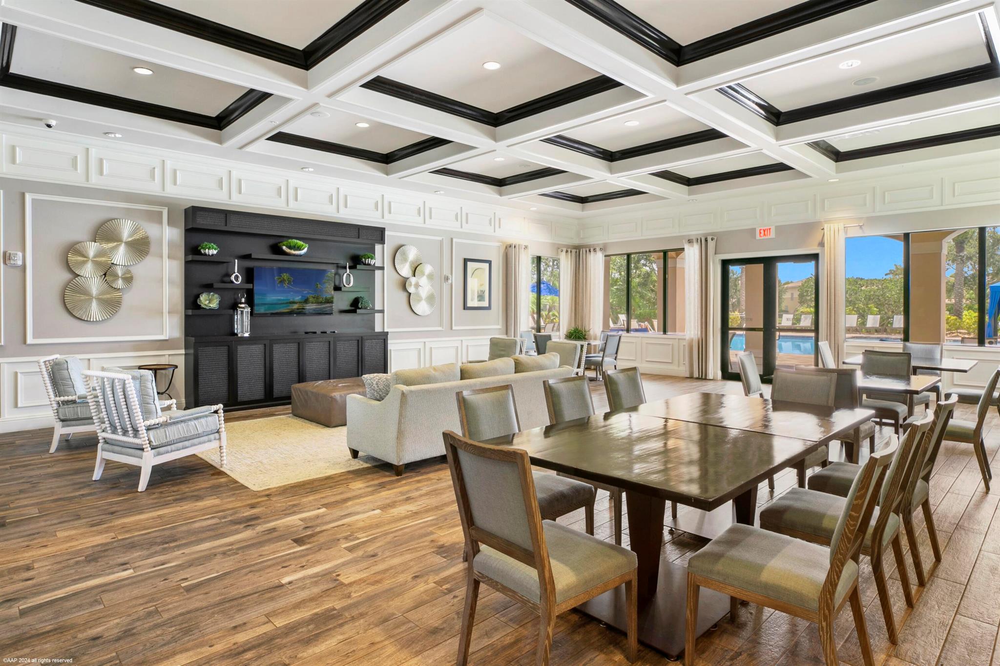 8073 Pinnacle Pass Way