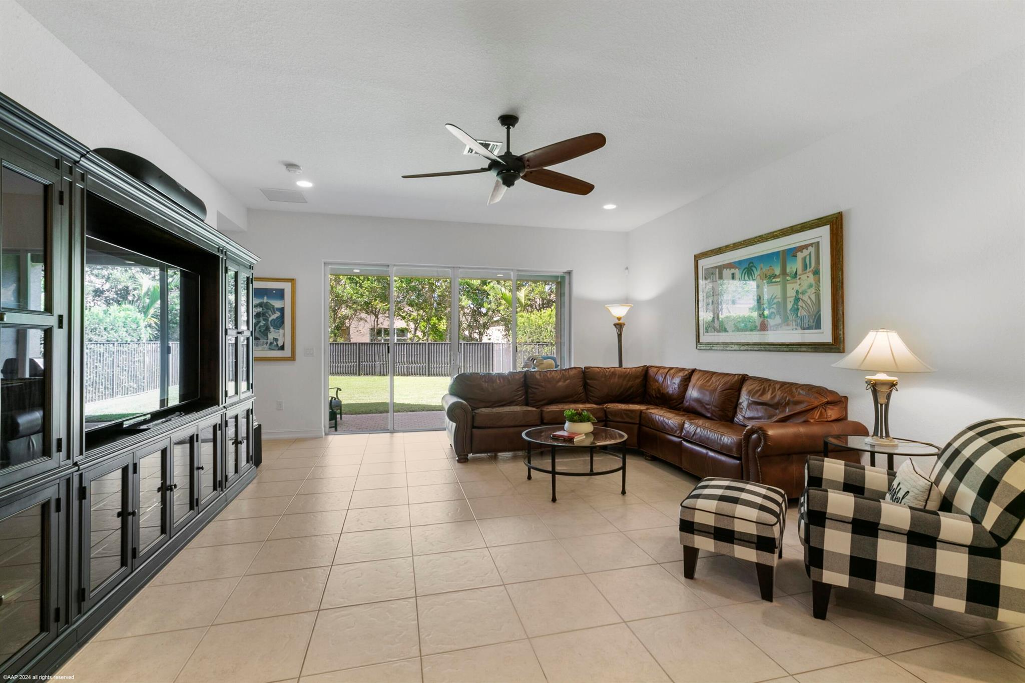 8073 Pinnacle Pass Way