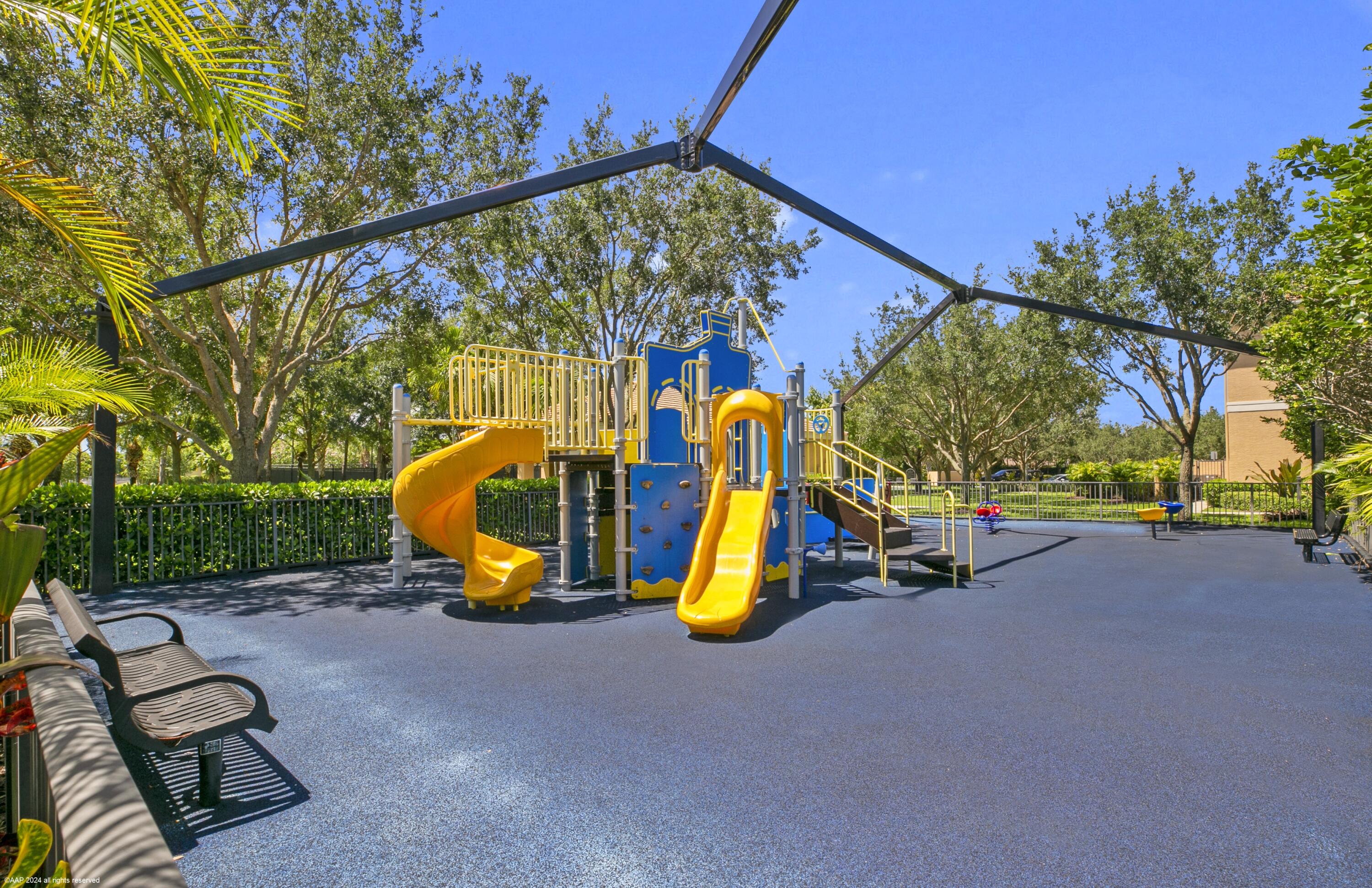 8073 Pinnacle Pass Way