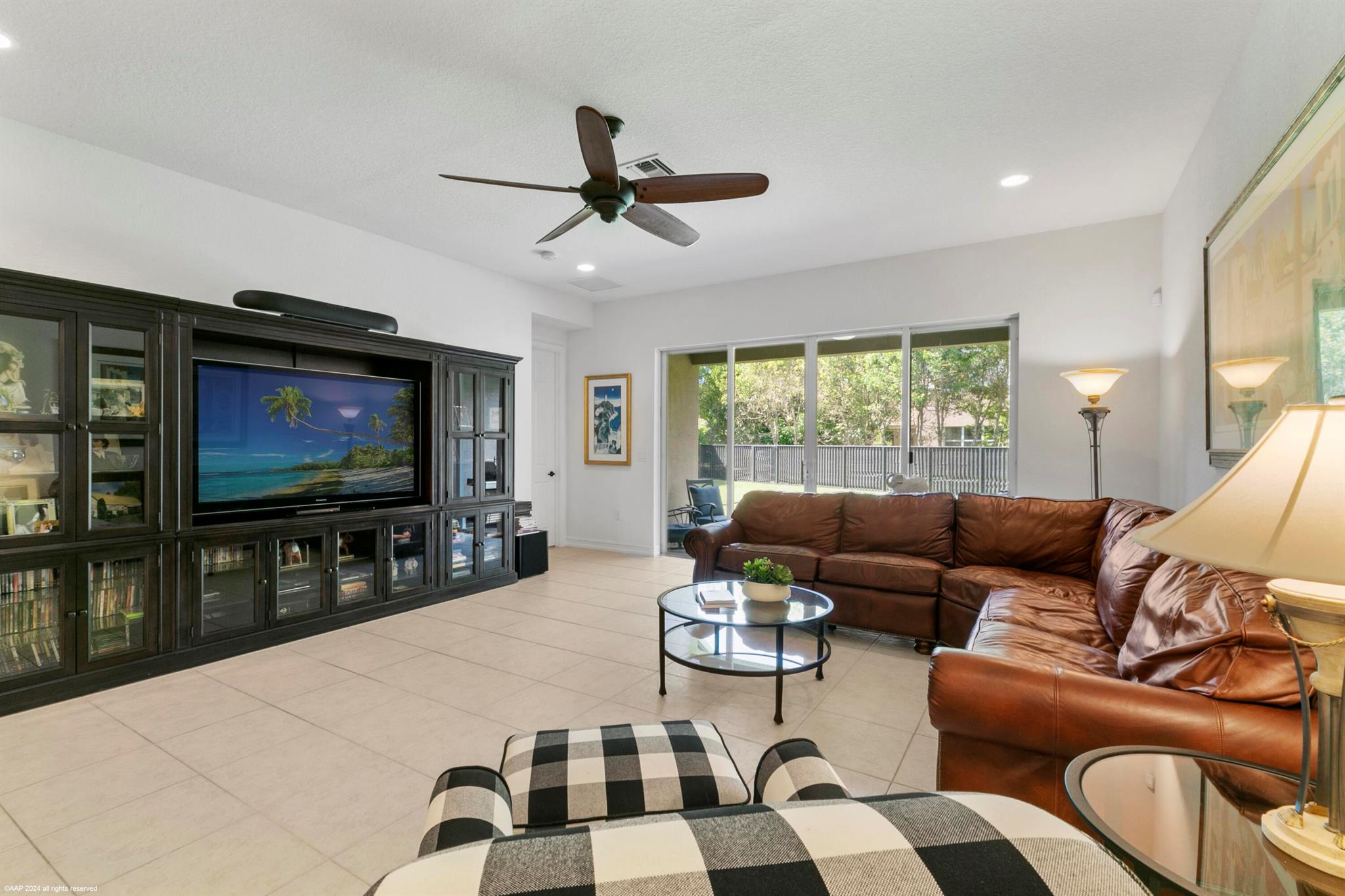 8073 Pinnacle Pass Way