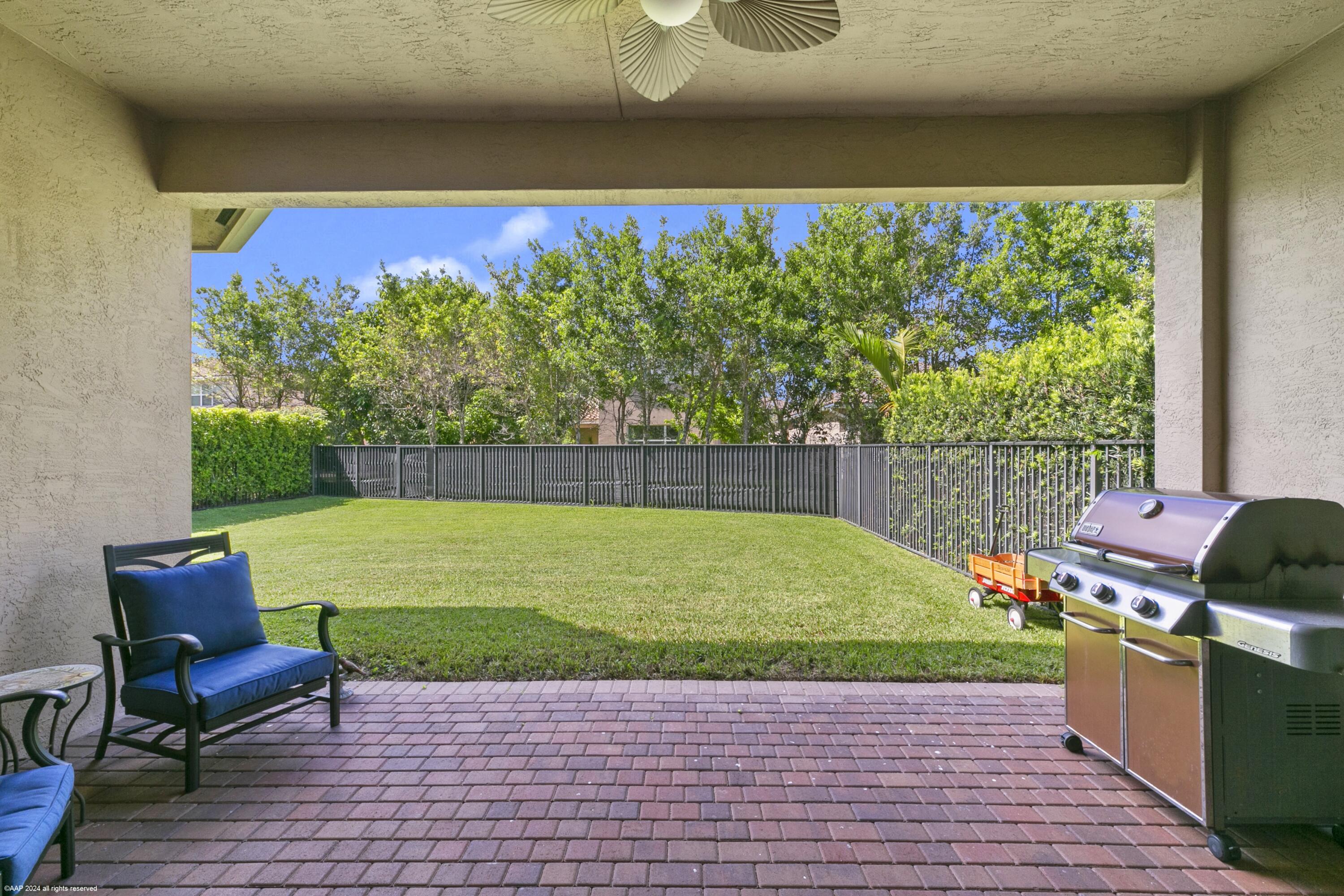 8073 Pinnacle Pass Way