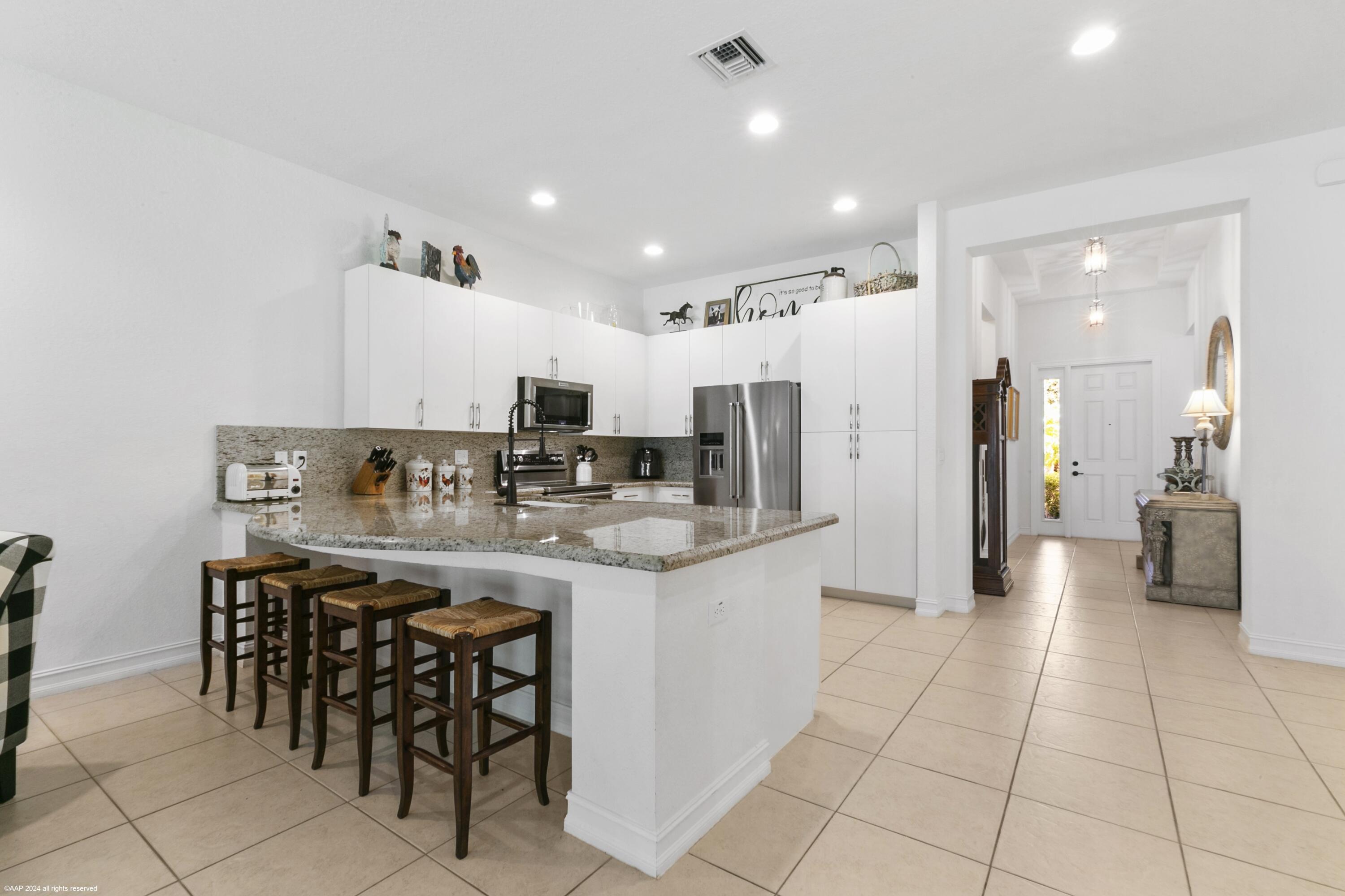 8073 Pinnacle Pass Way