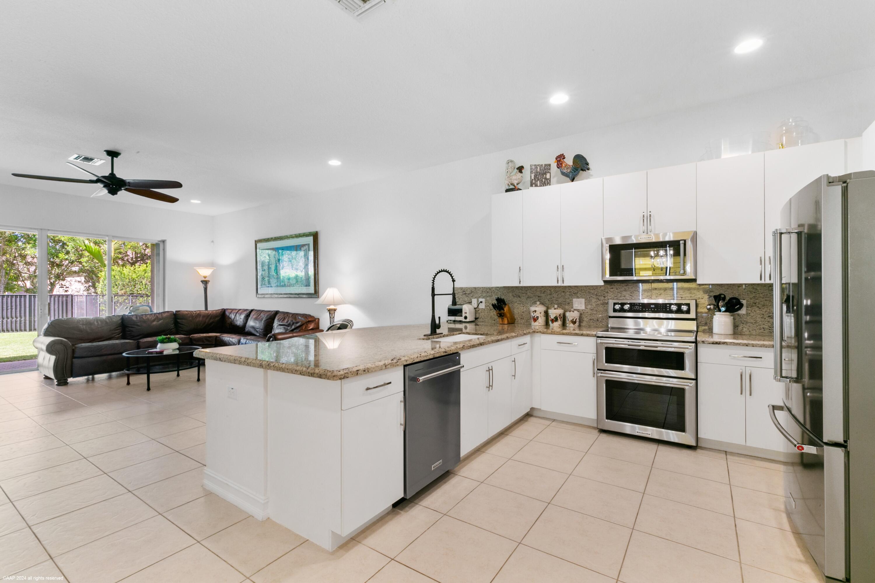 8073 Pinnacle Pass Way