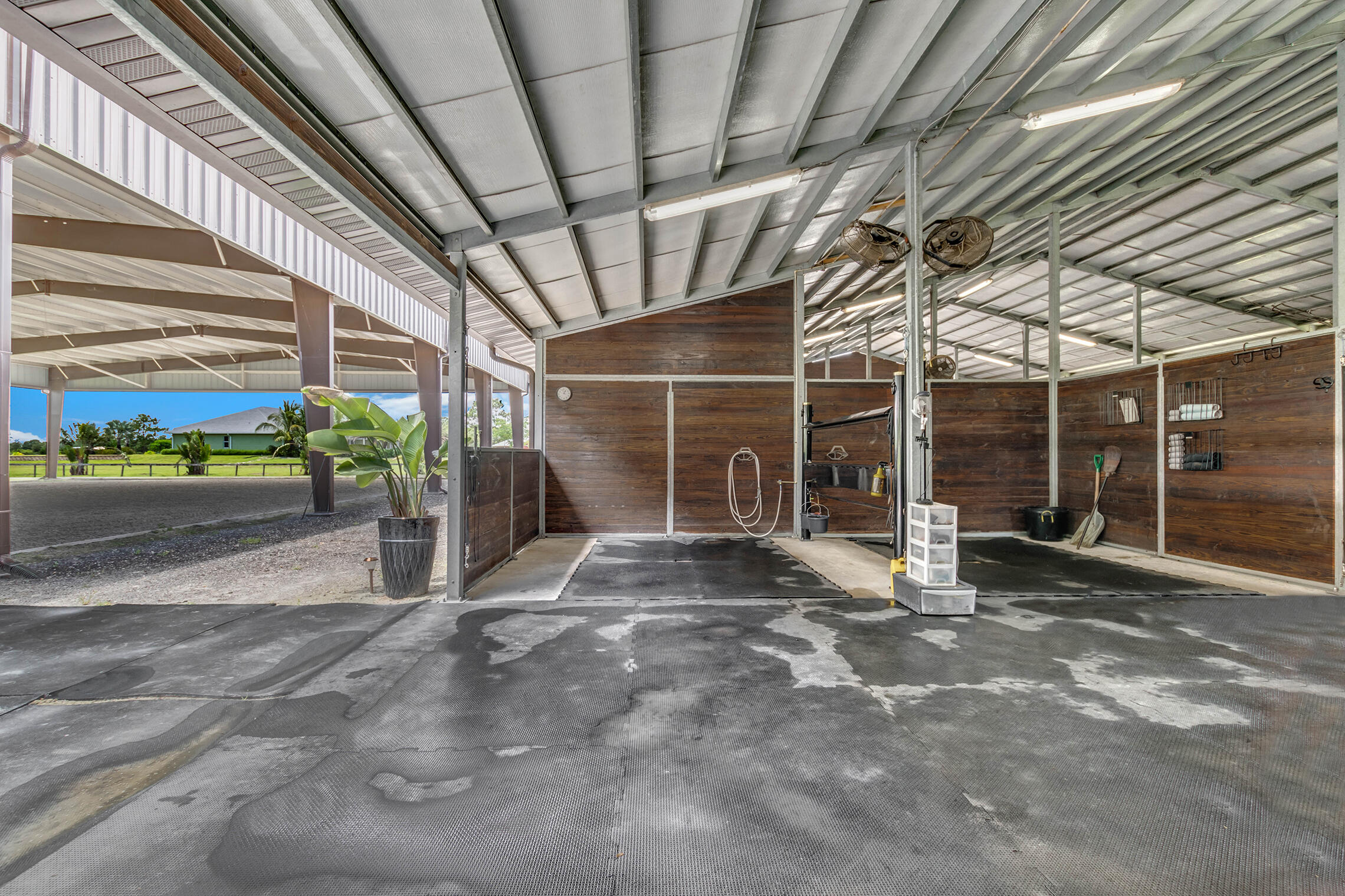 19301 Capet Creek Court Farm