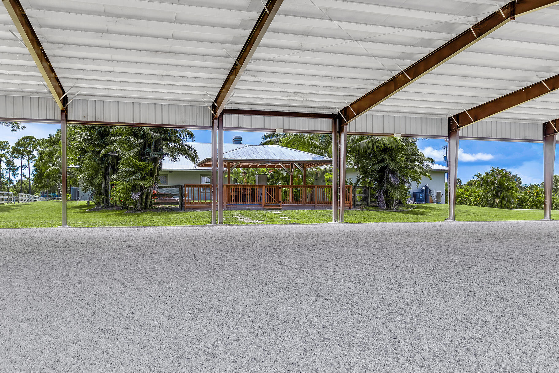 19301 Capet Creek Court Farm