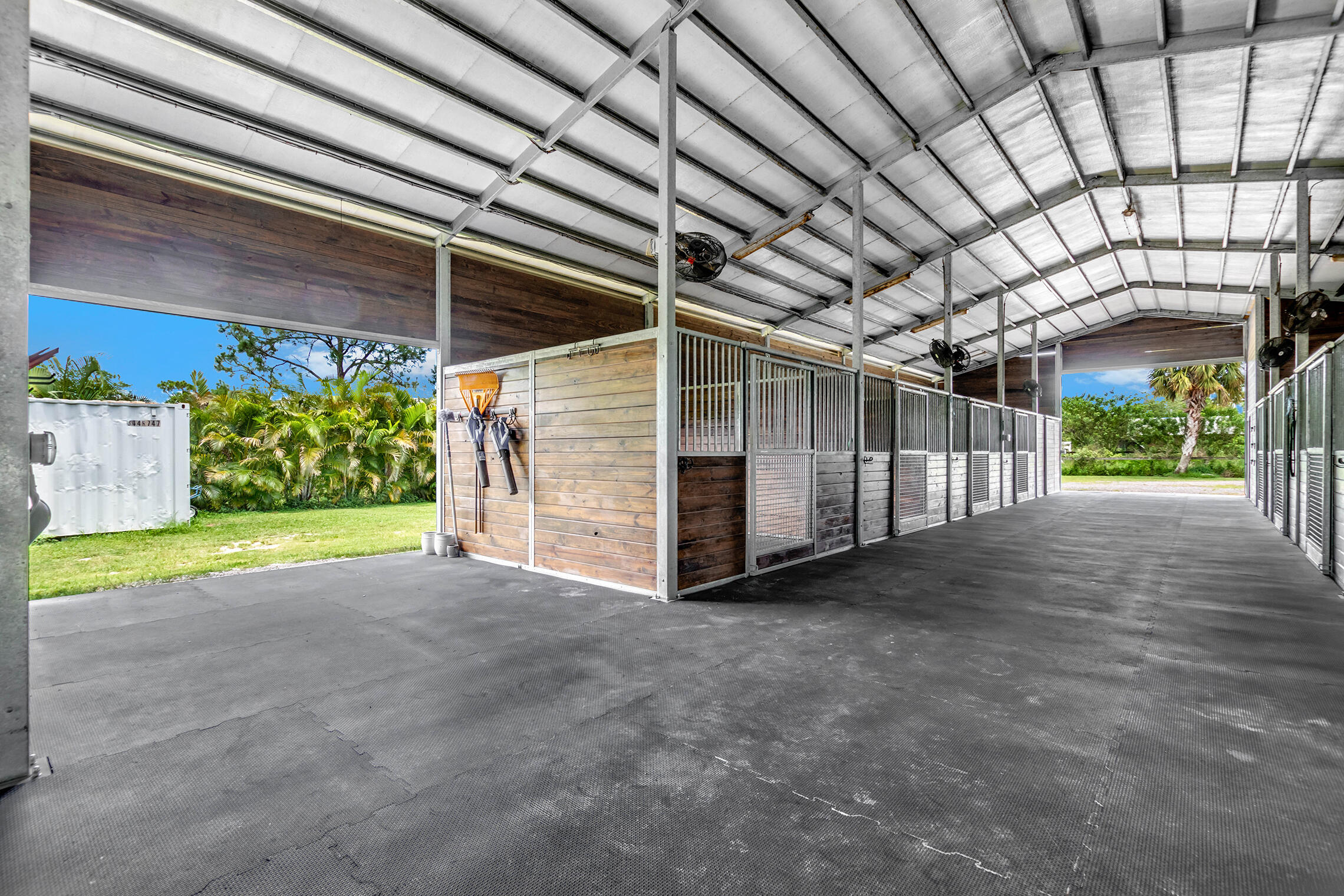 19301 Capet Creek Court Farm