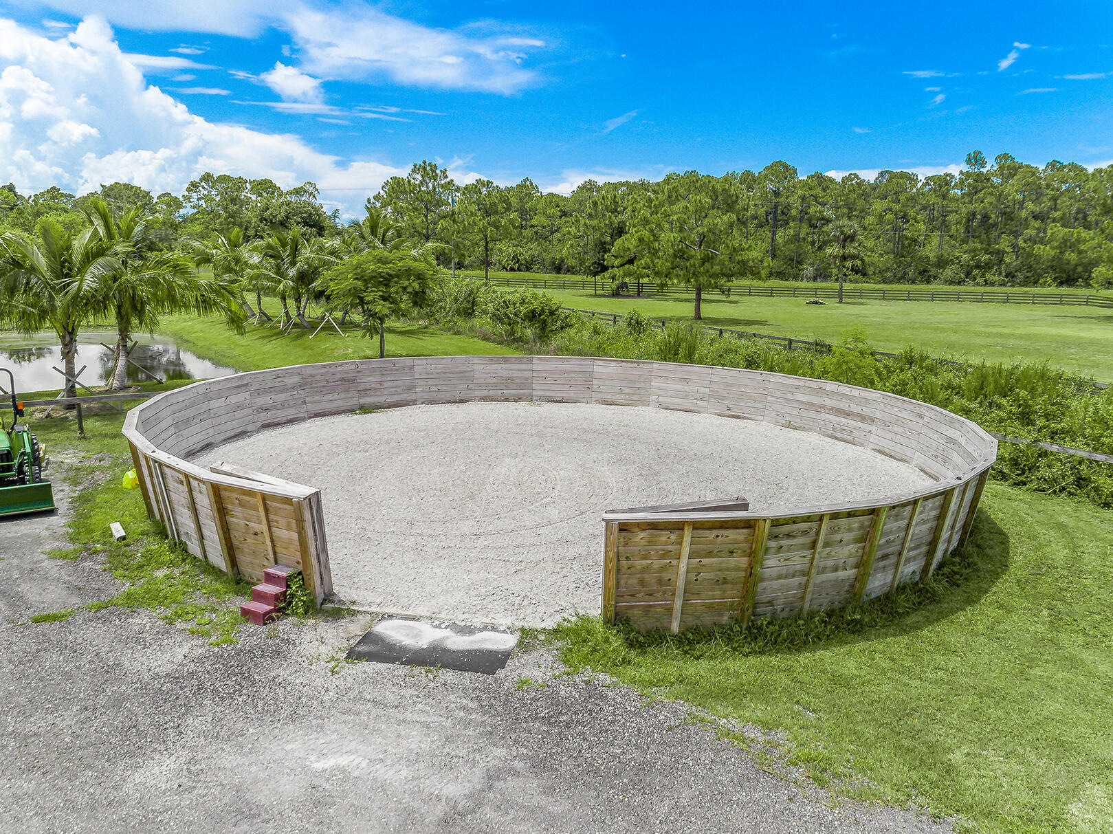 19301 Capet Creek Court Farm