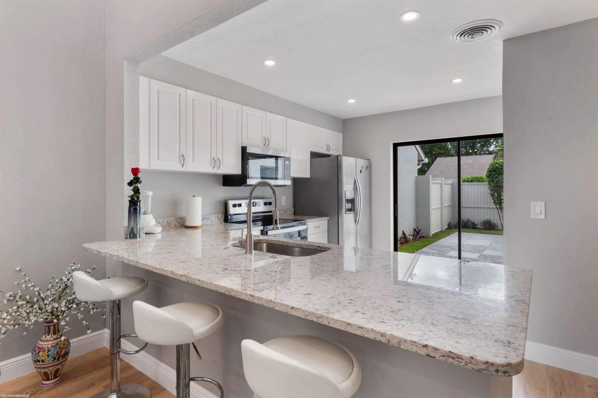 12813 Spinnaker Lane