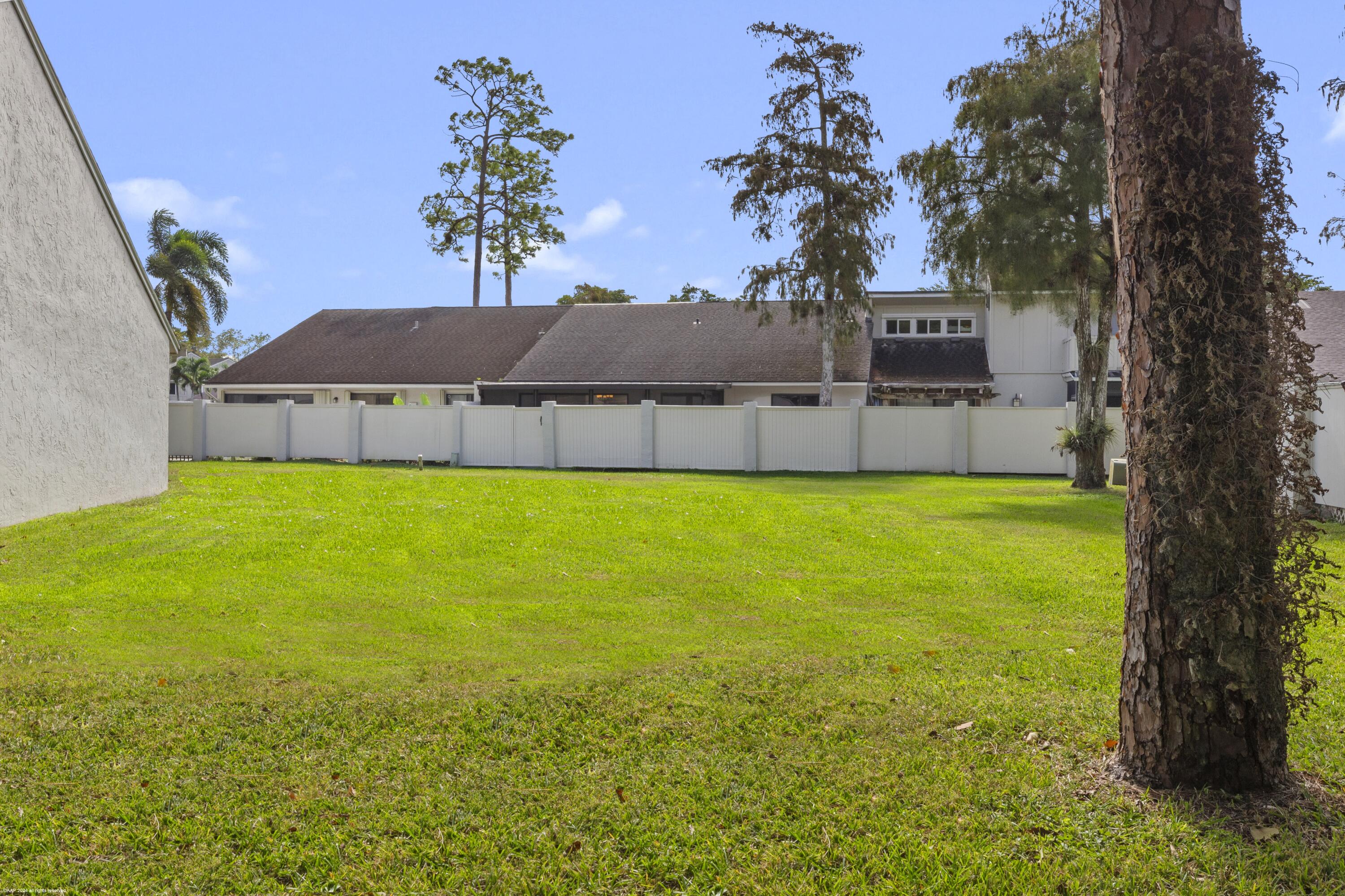 12813 Spinnaker Lane