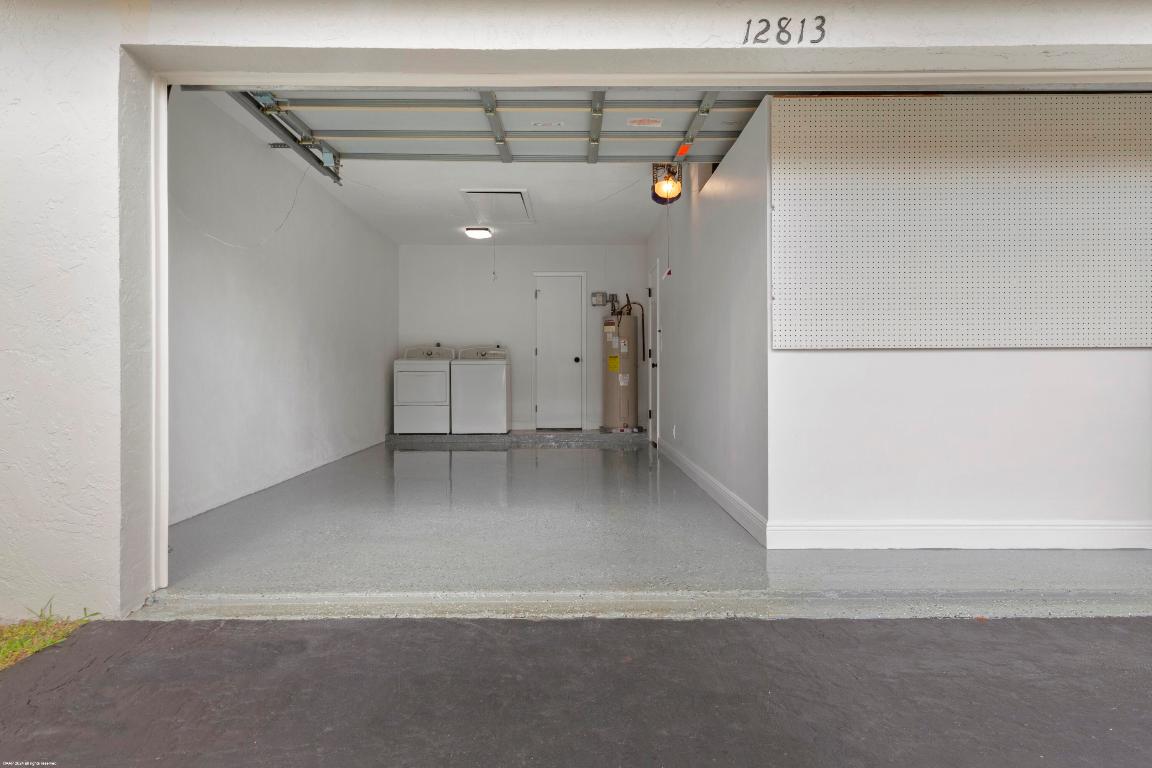 12813 Spinnaker Lane