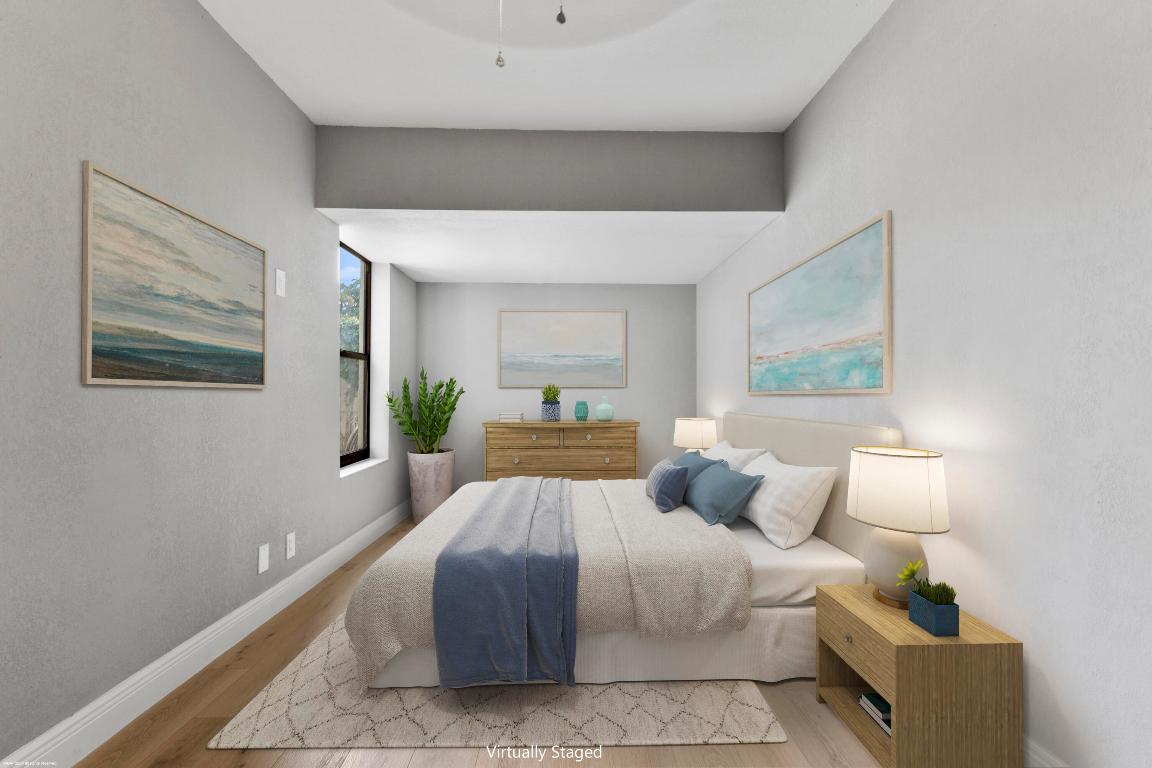 12813 Spinnaker Lane