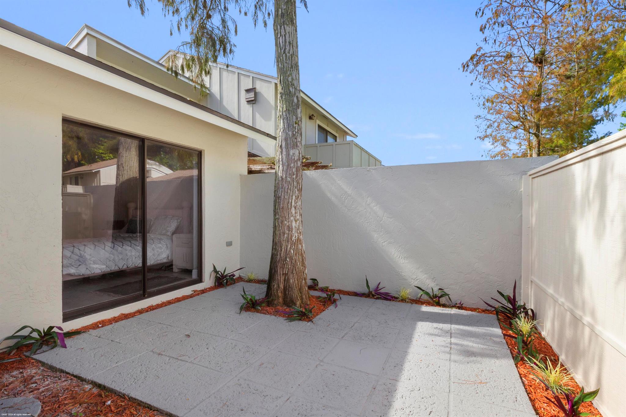 12813 Spinnaker Lane