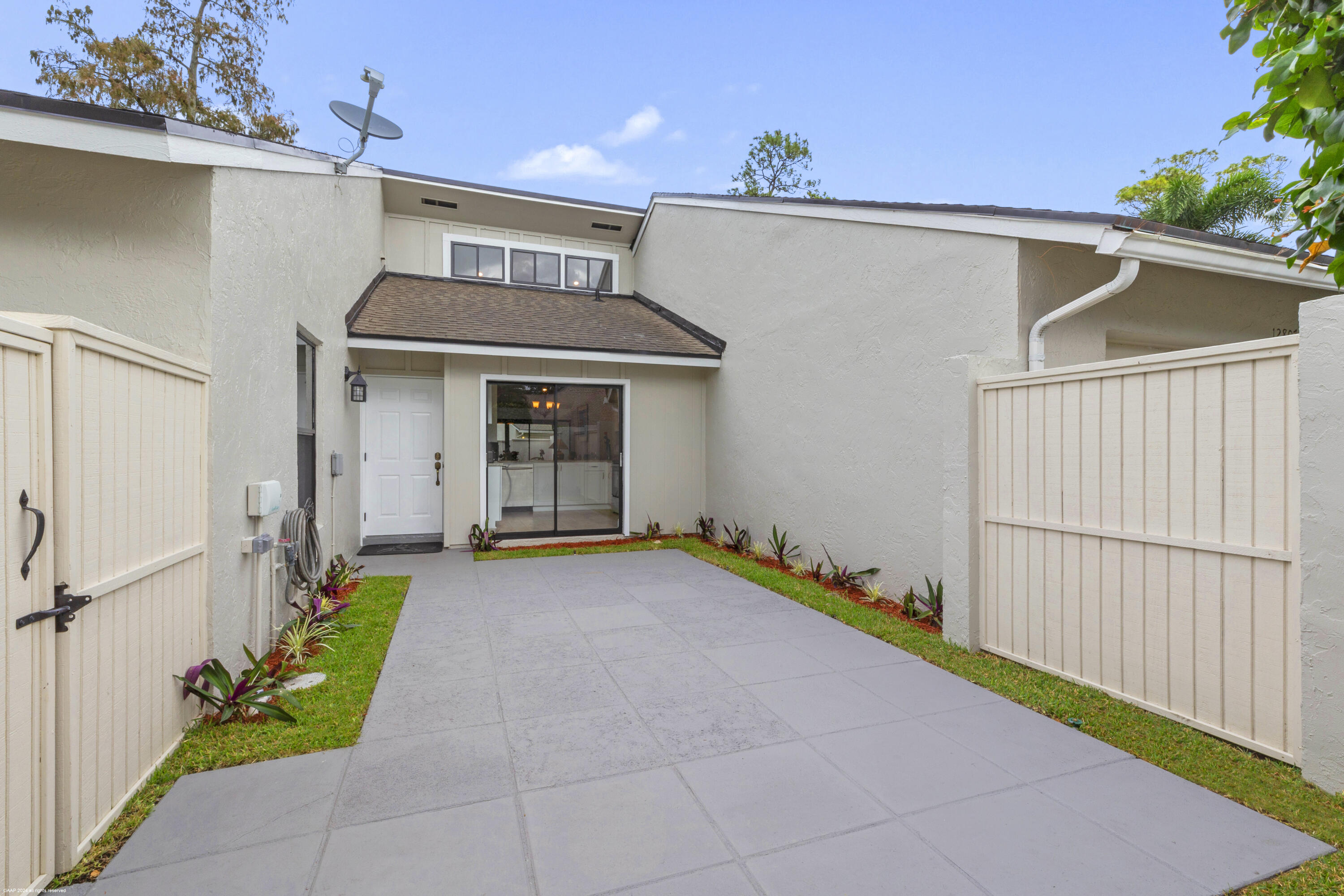 12813 Spinnaker Lane