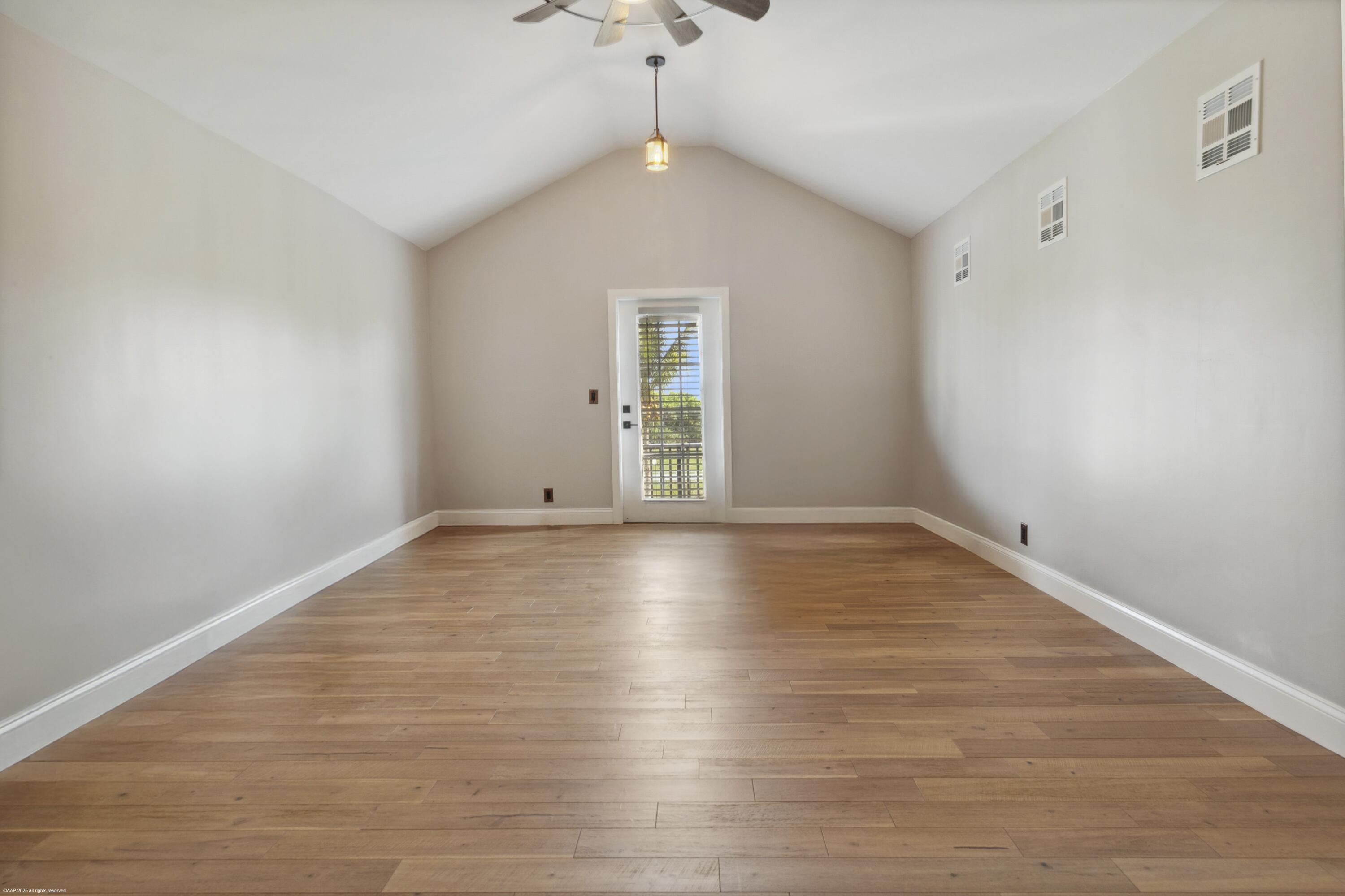 19361 W Sycamore Drive