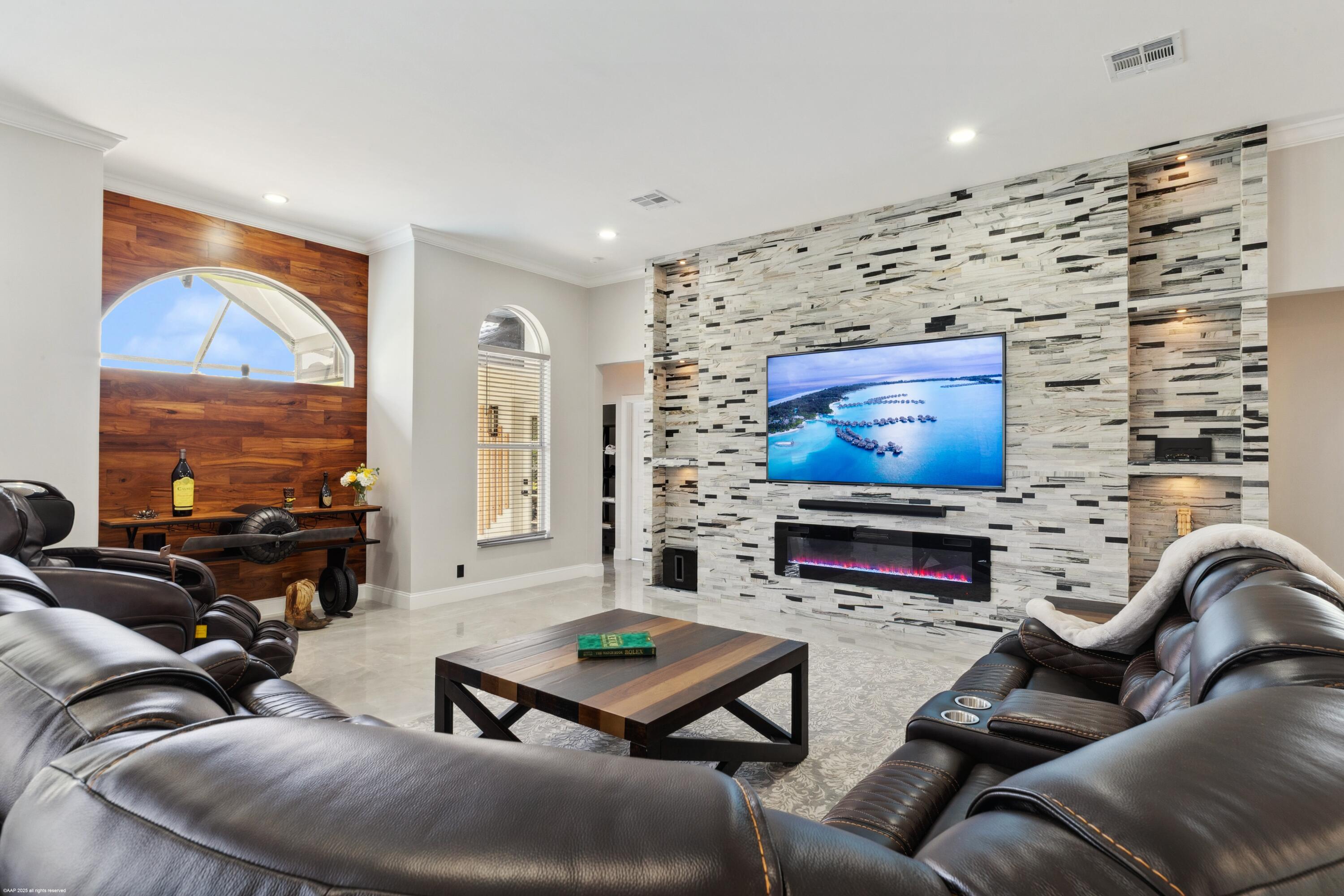 19361 W Sycamore Drive