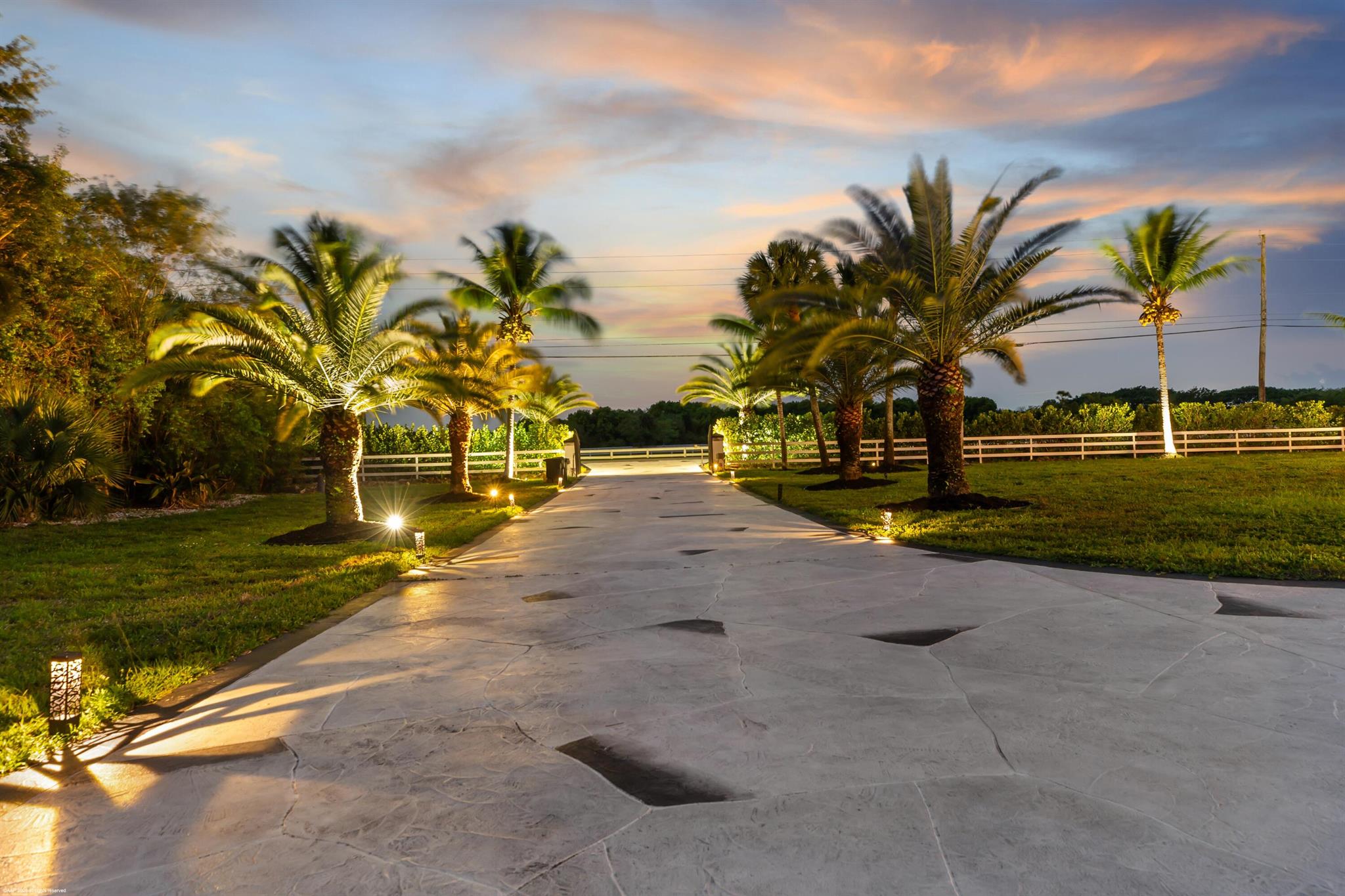 19361 W Sycamore Drive