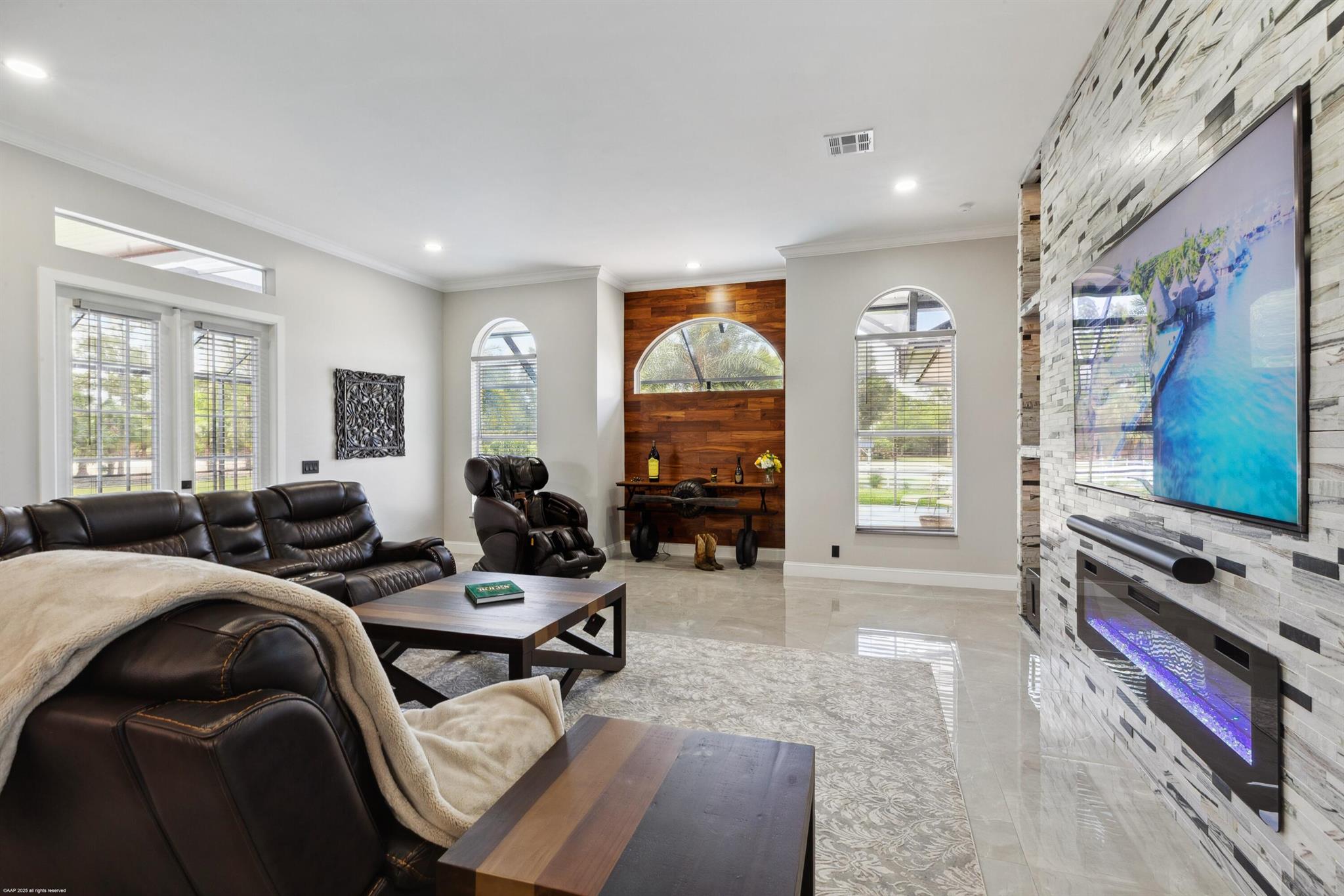 19361 W Sycamore Drive