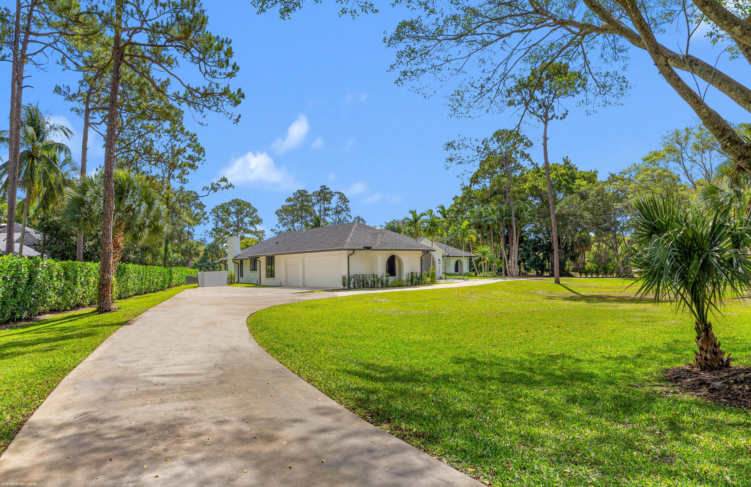 13453 Doubletree Trail