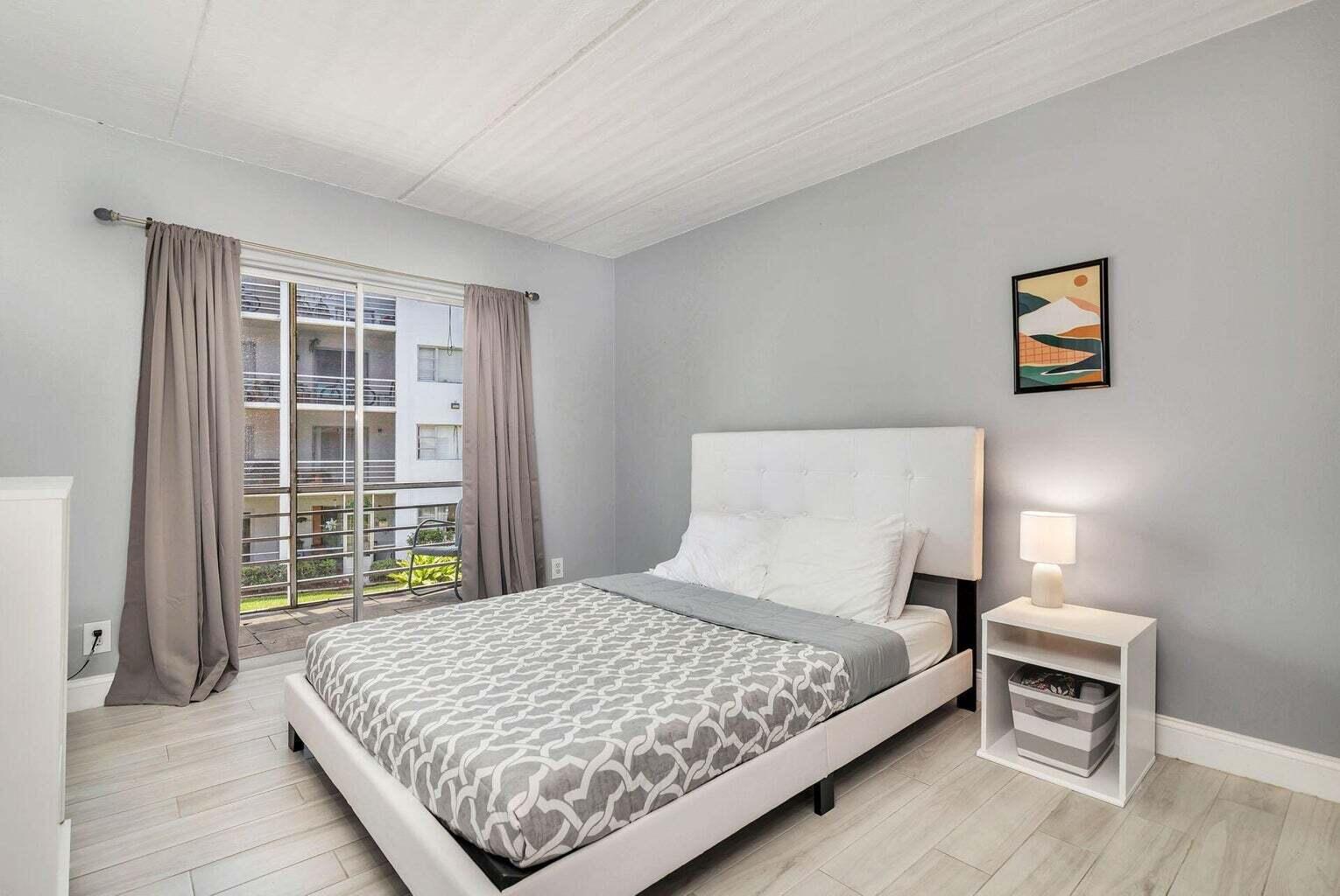 4500 N N Flagler Drive Drive A10