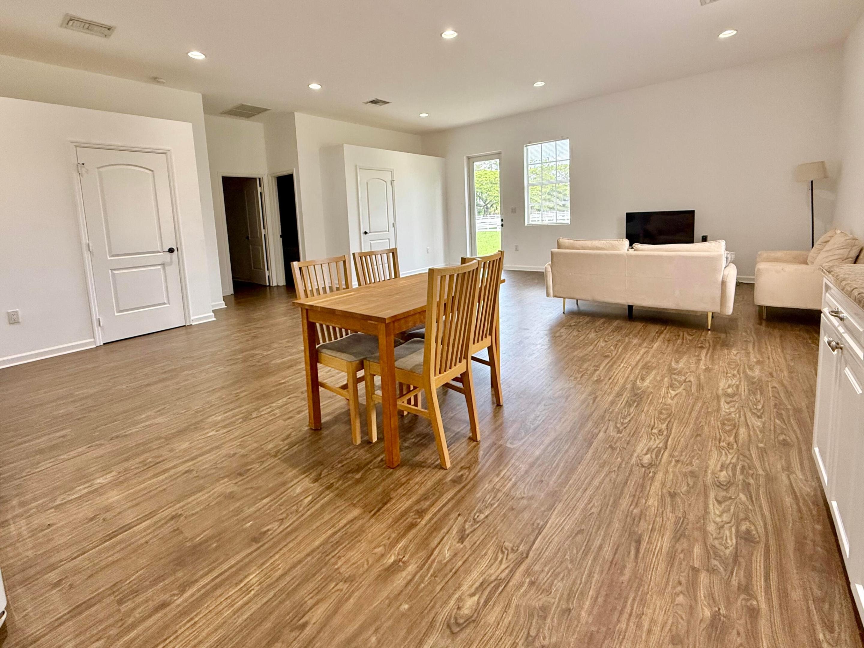 3935 Hanover Circle