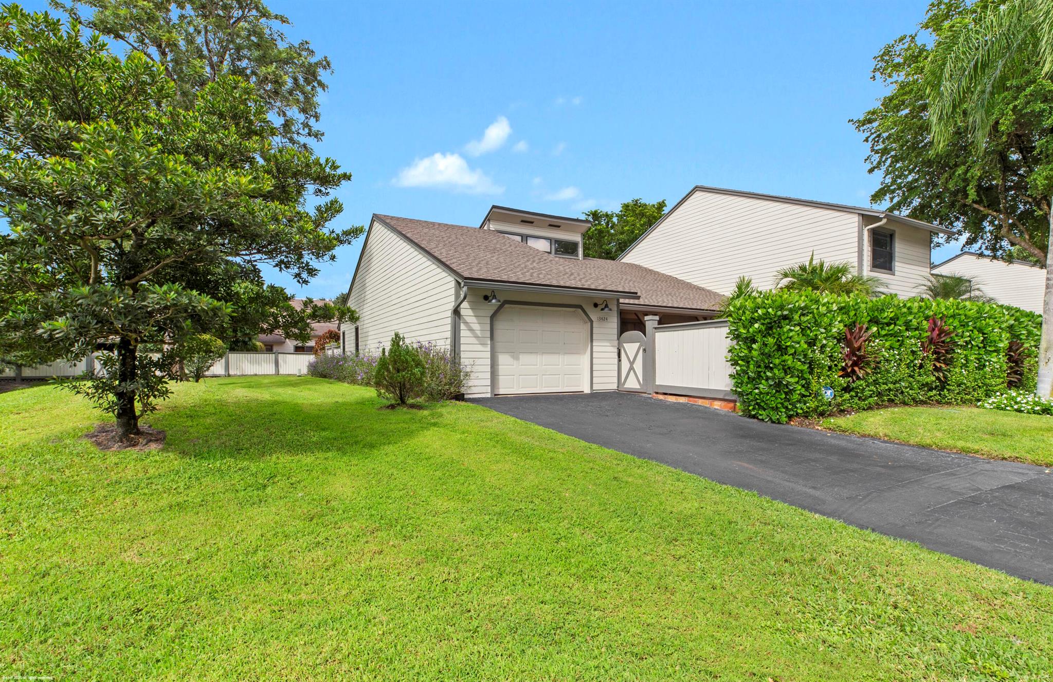 13424 Bedford Mews Court