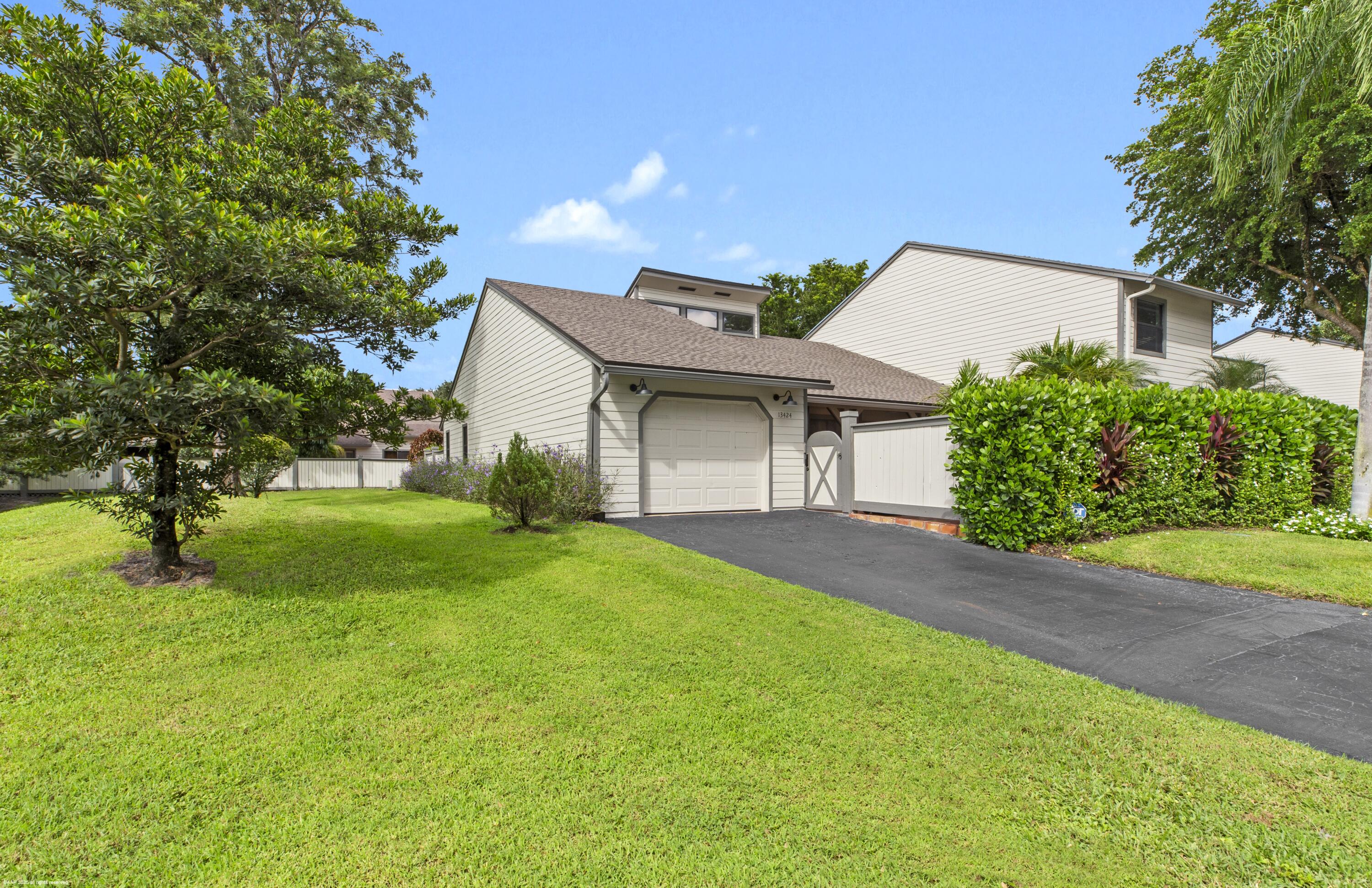 13424 Bedford Mews Court