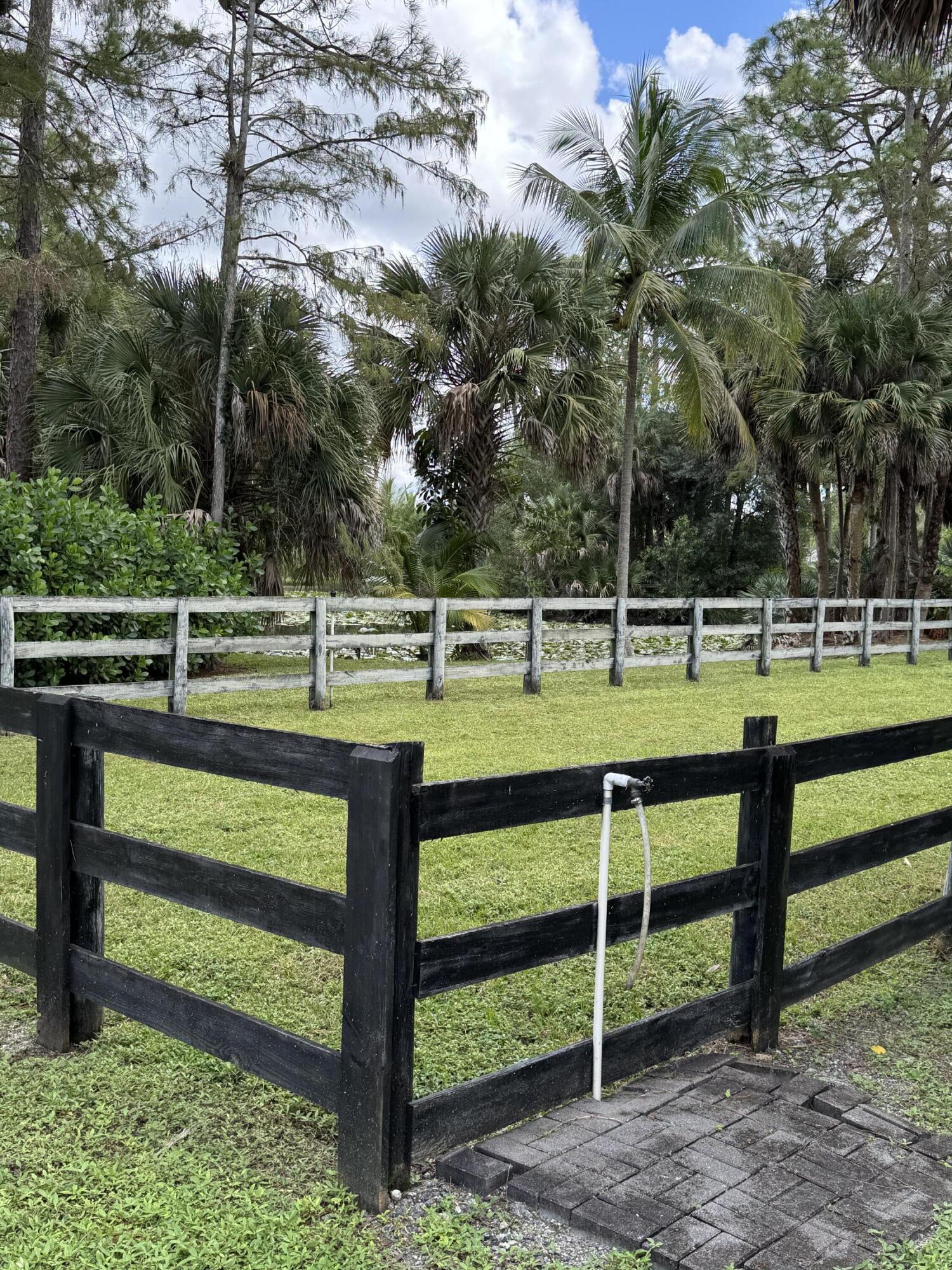 13106 Bryan Road Road