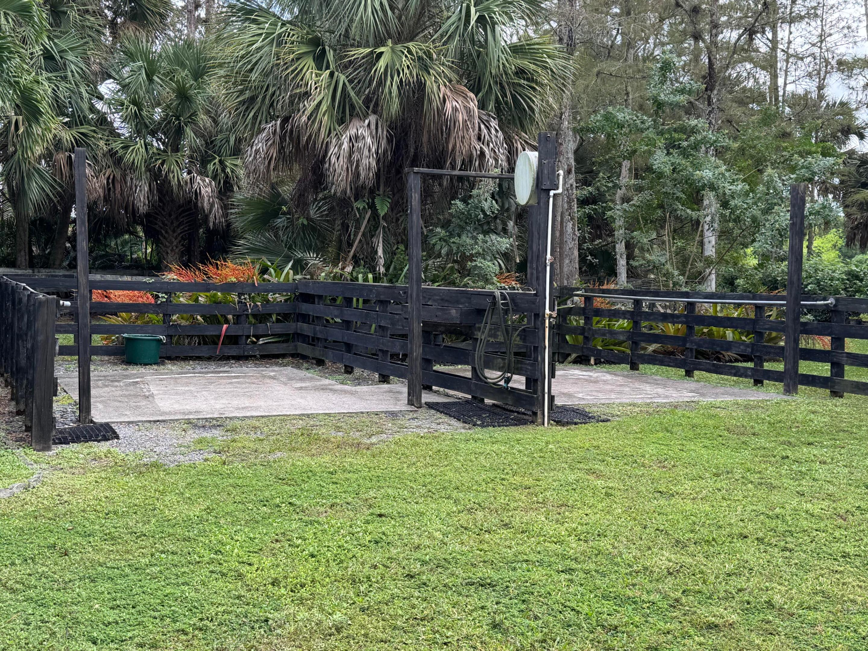 13106 Bryan Road Road