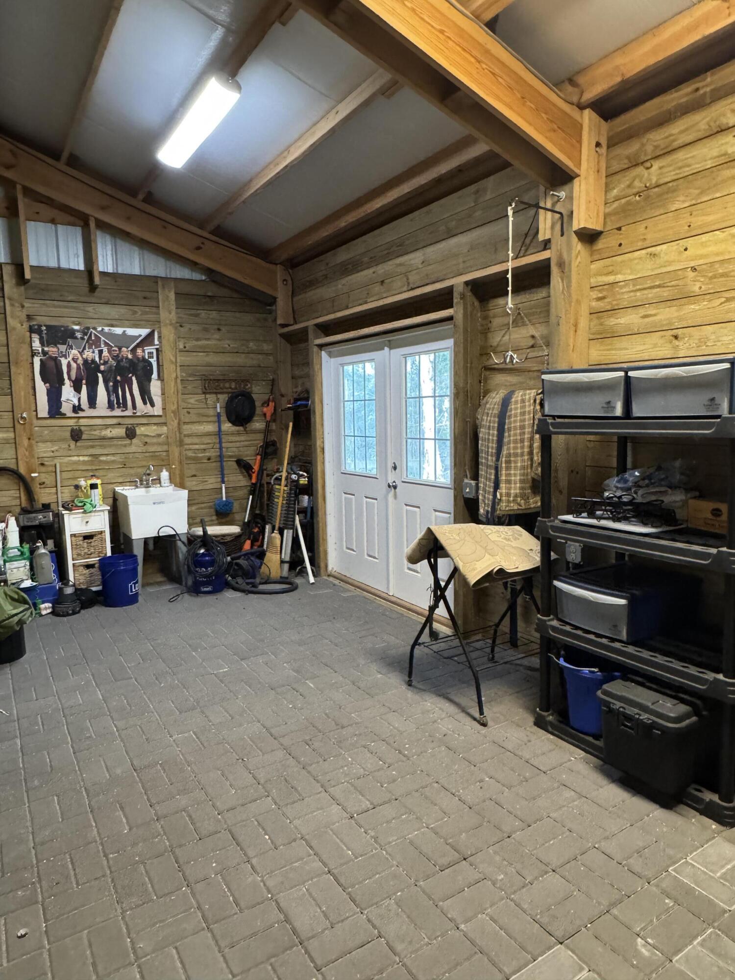 13106 Bryan Road Road