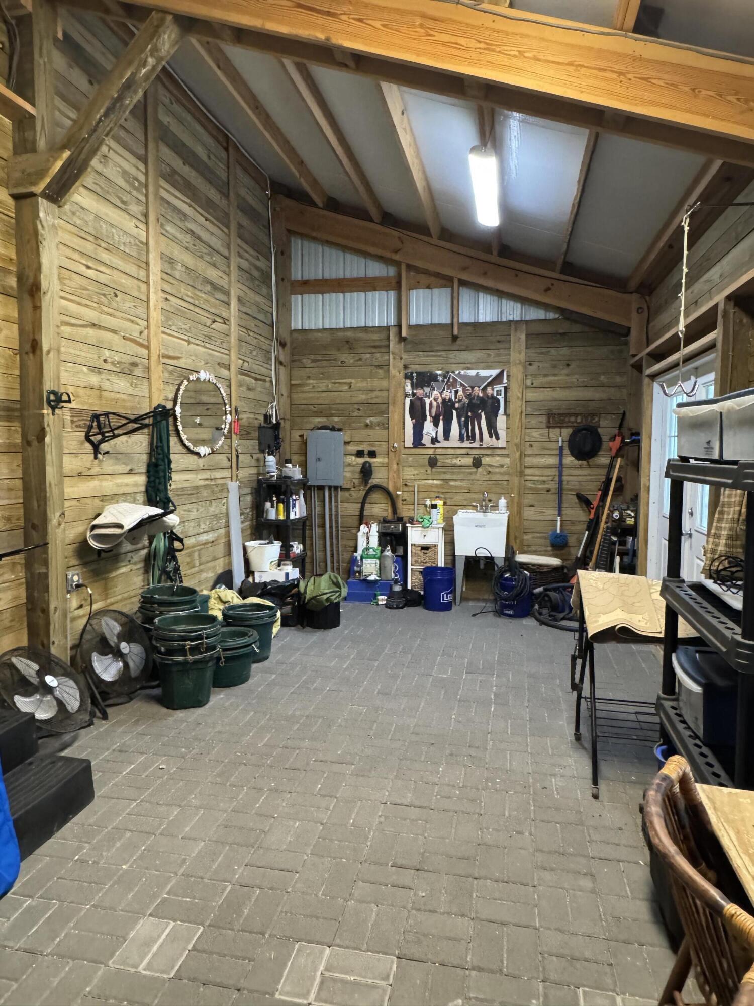 13106 Bryan Road Road