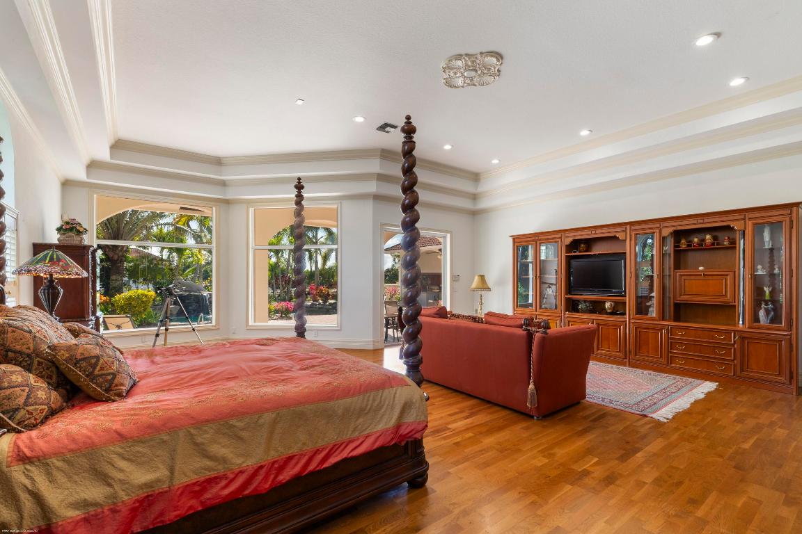 15330 Ocean Breeze Lane