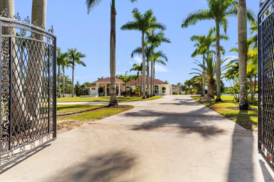 15330 Ocean Breeze Lane