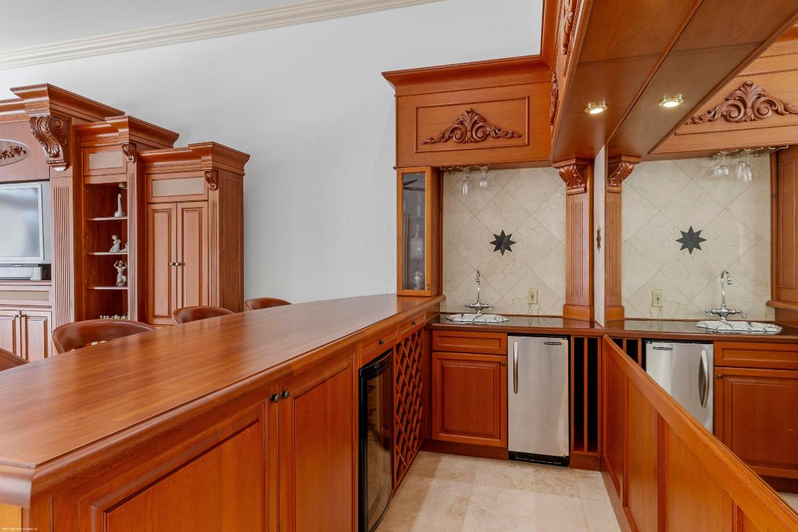 15330 Ocean Breeze Lane