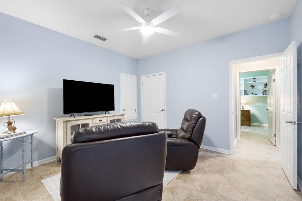 126 County Road 420 RD, Spicewood