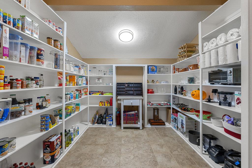 126 County Road 420 RD, Spicewood