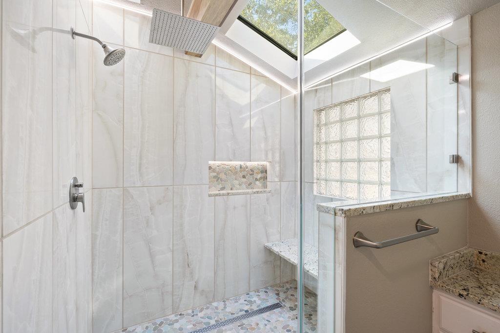 126 County Road 420 RD, Spicewood