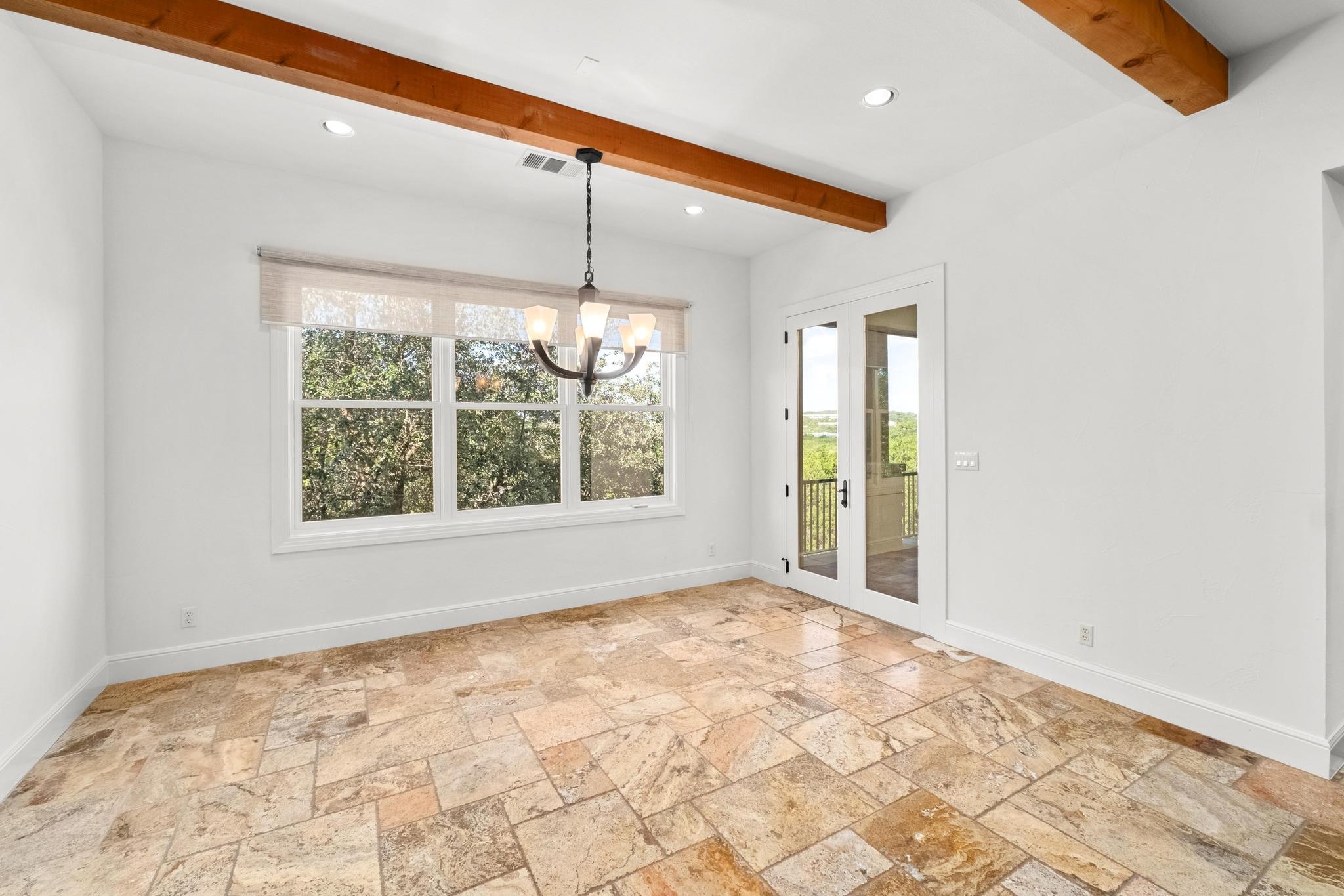 1101 Sprague LN