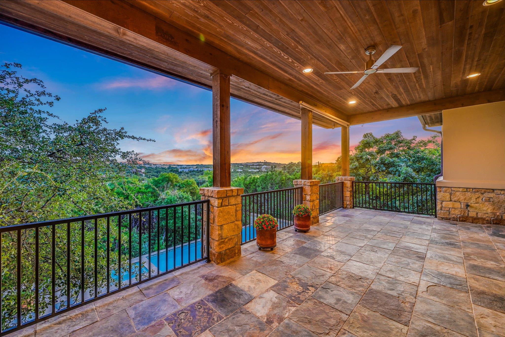 1101 Sprague LN
