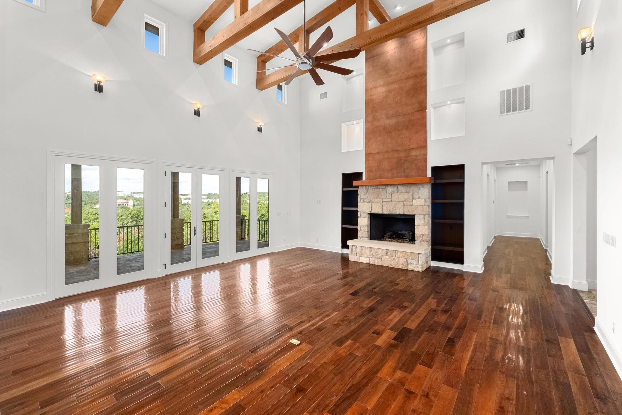 1101 Sprague LN