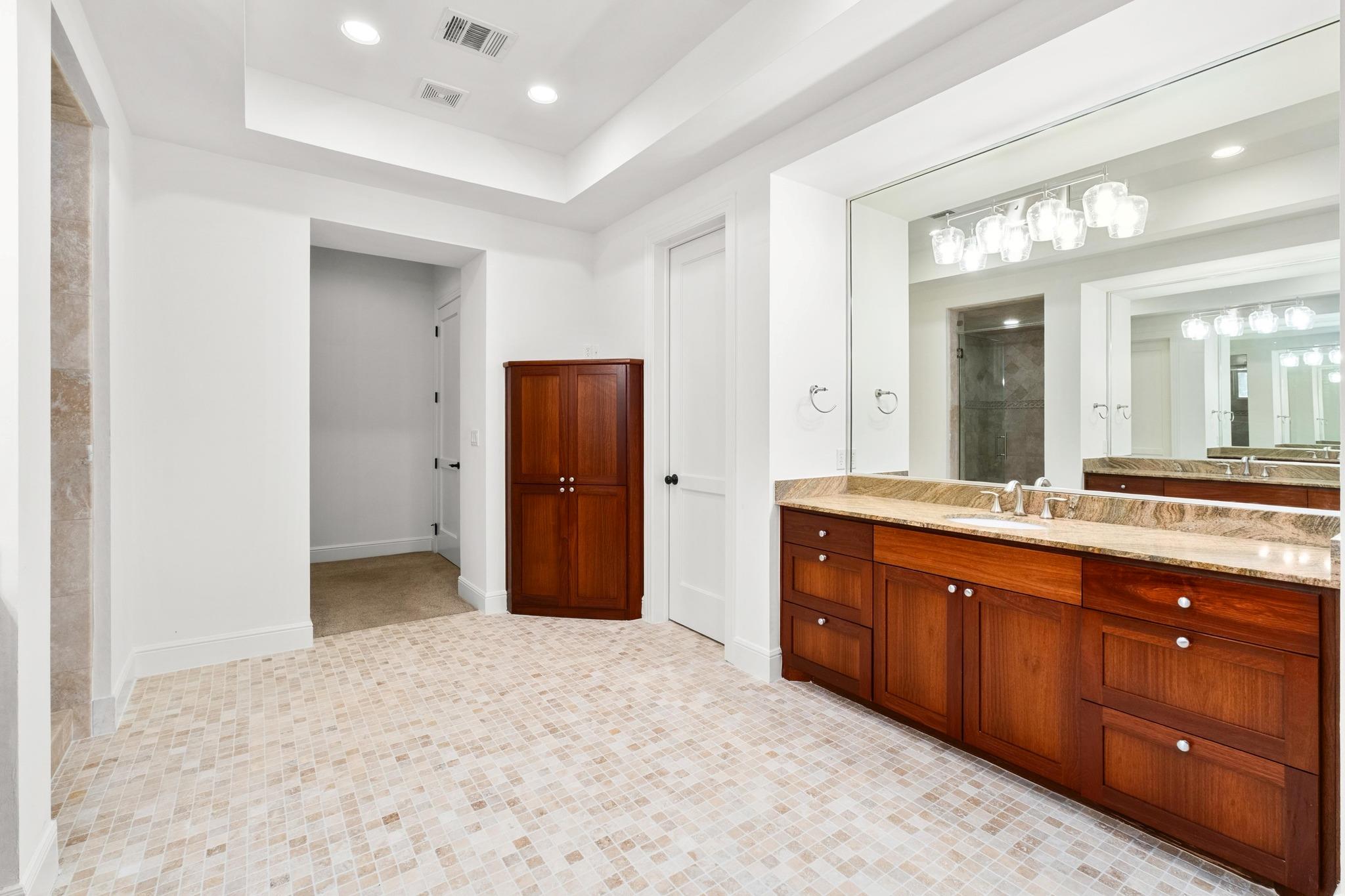 1101 Sprague LN