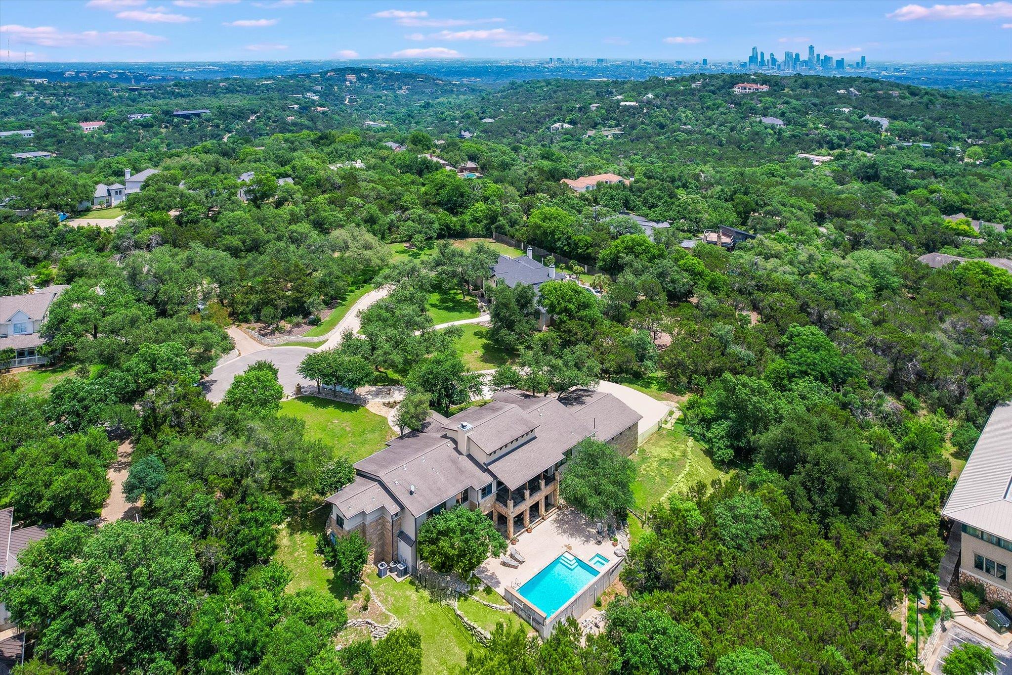 1101 Sprague LN
