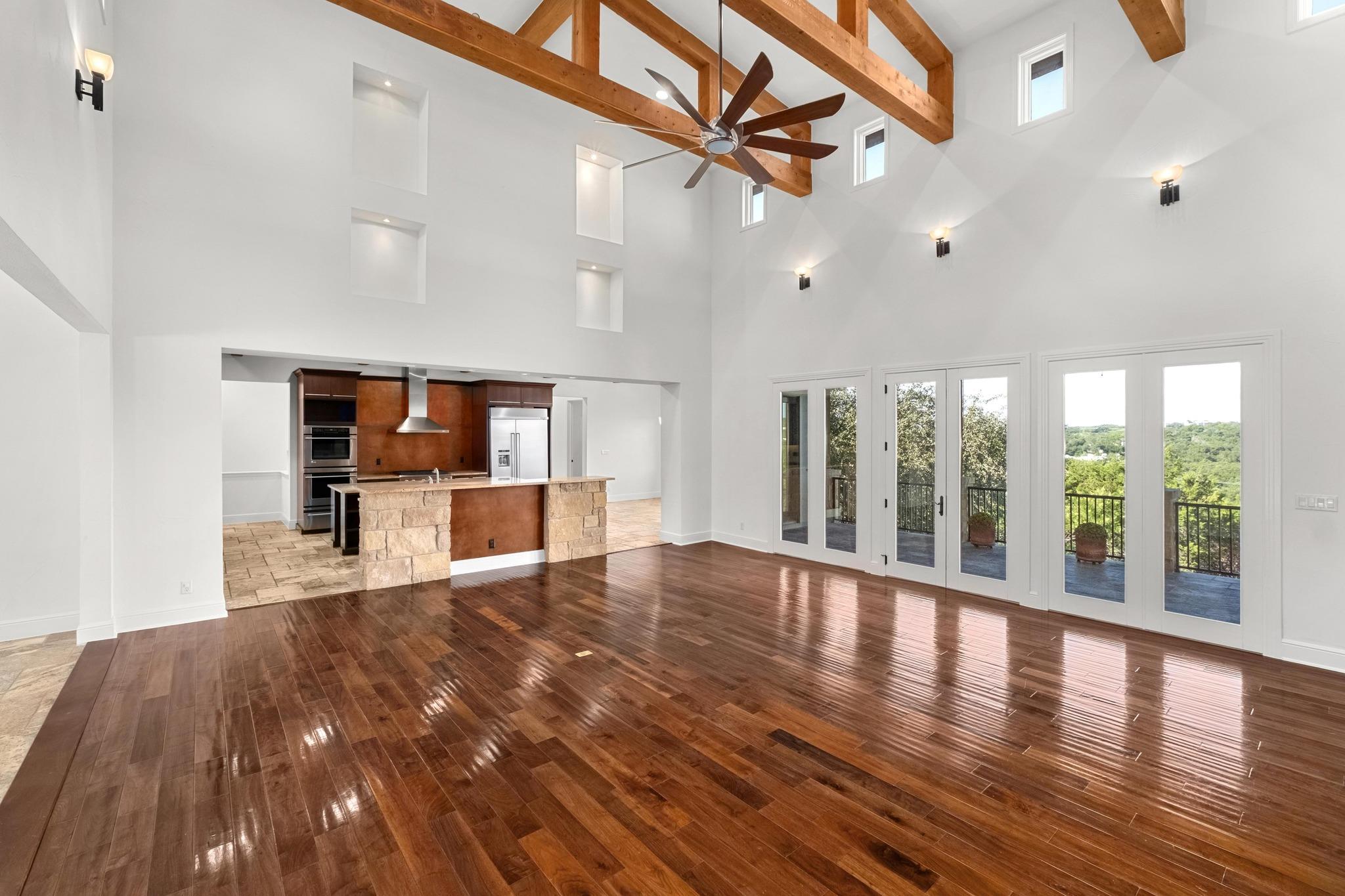 1101 Sprague LN