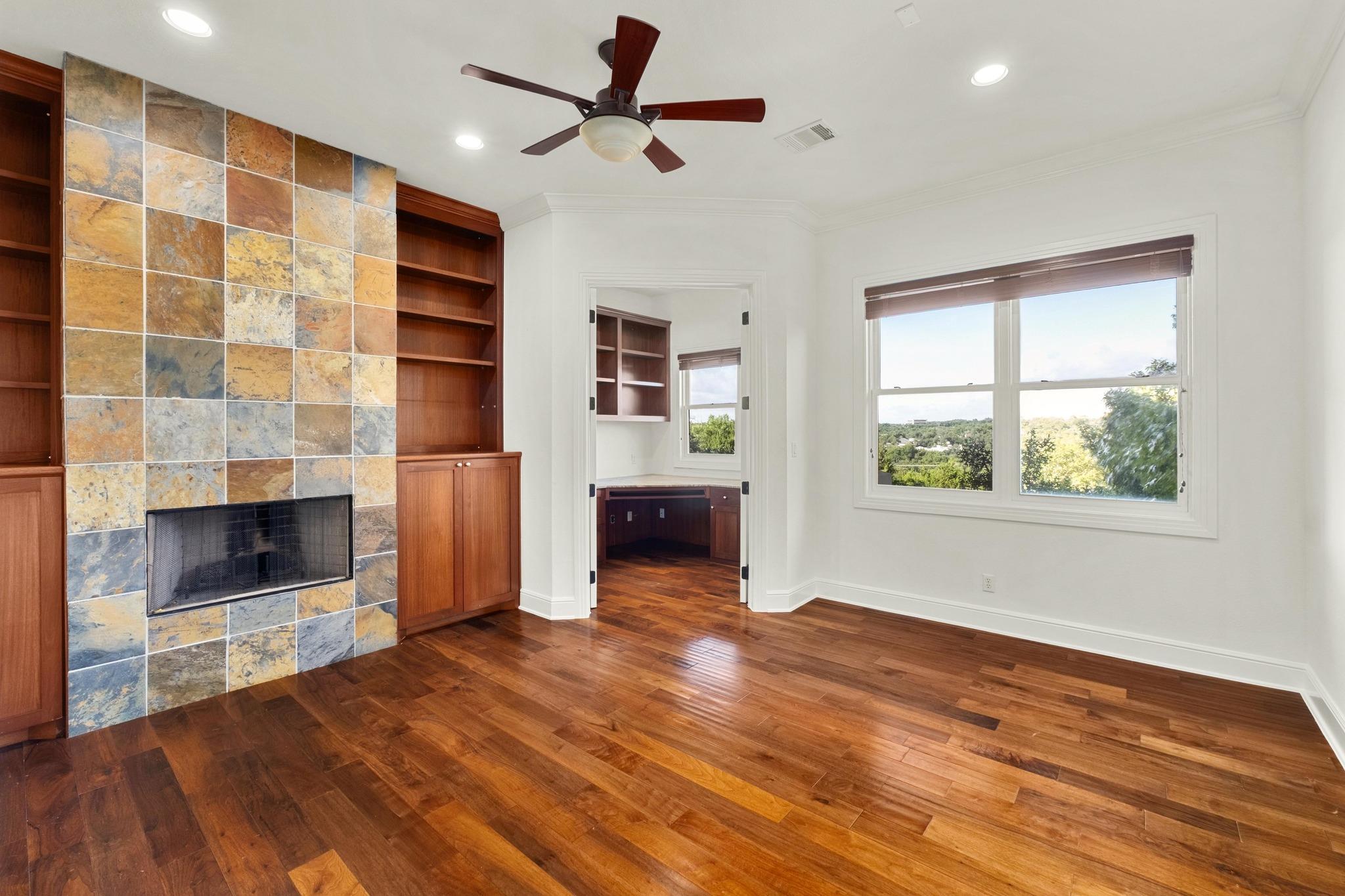 1101 Sprague LN