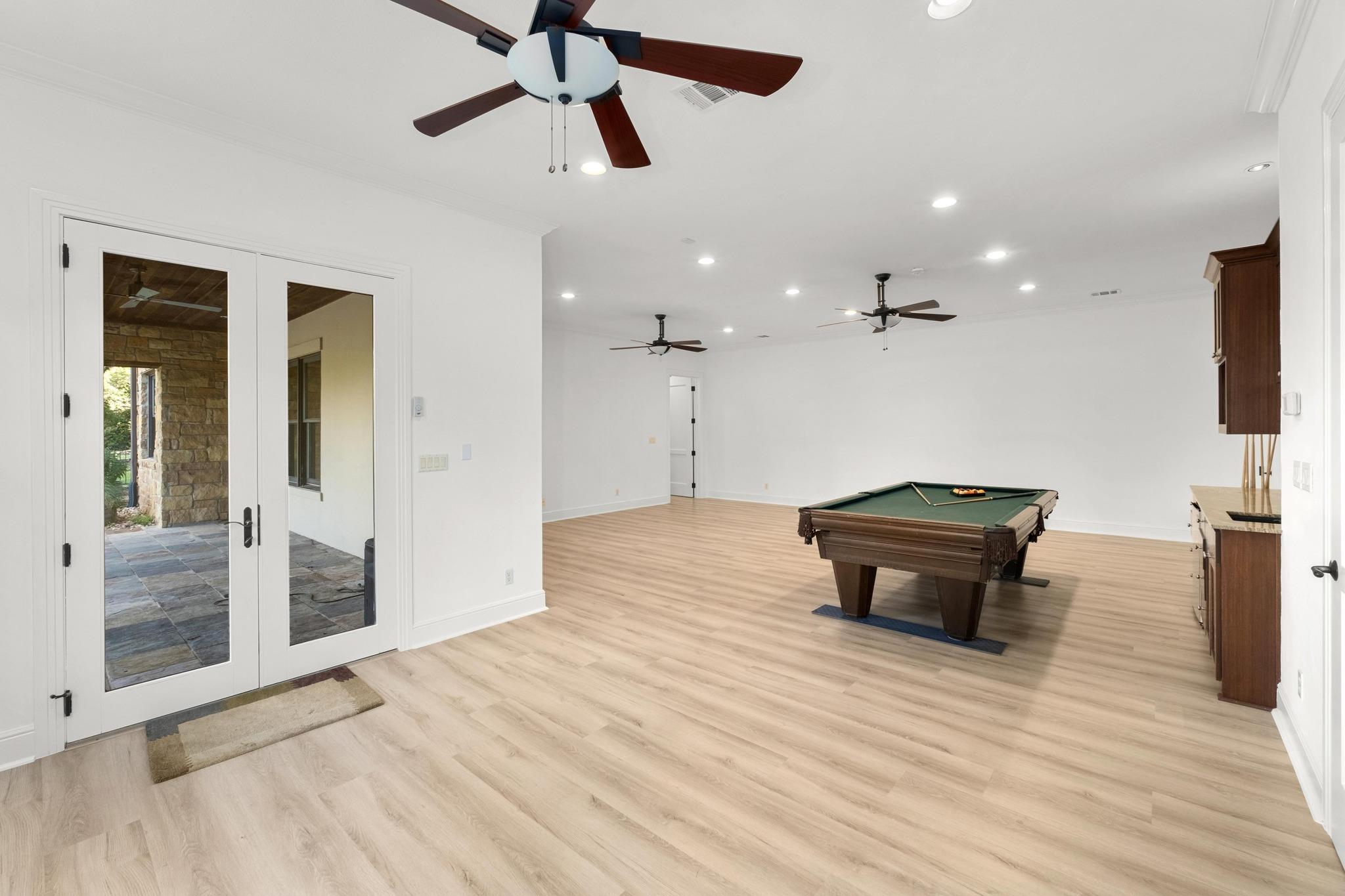 1101 Sprague LN