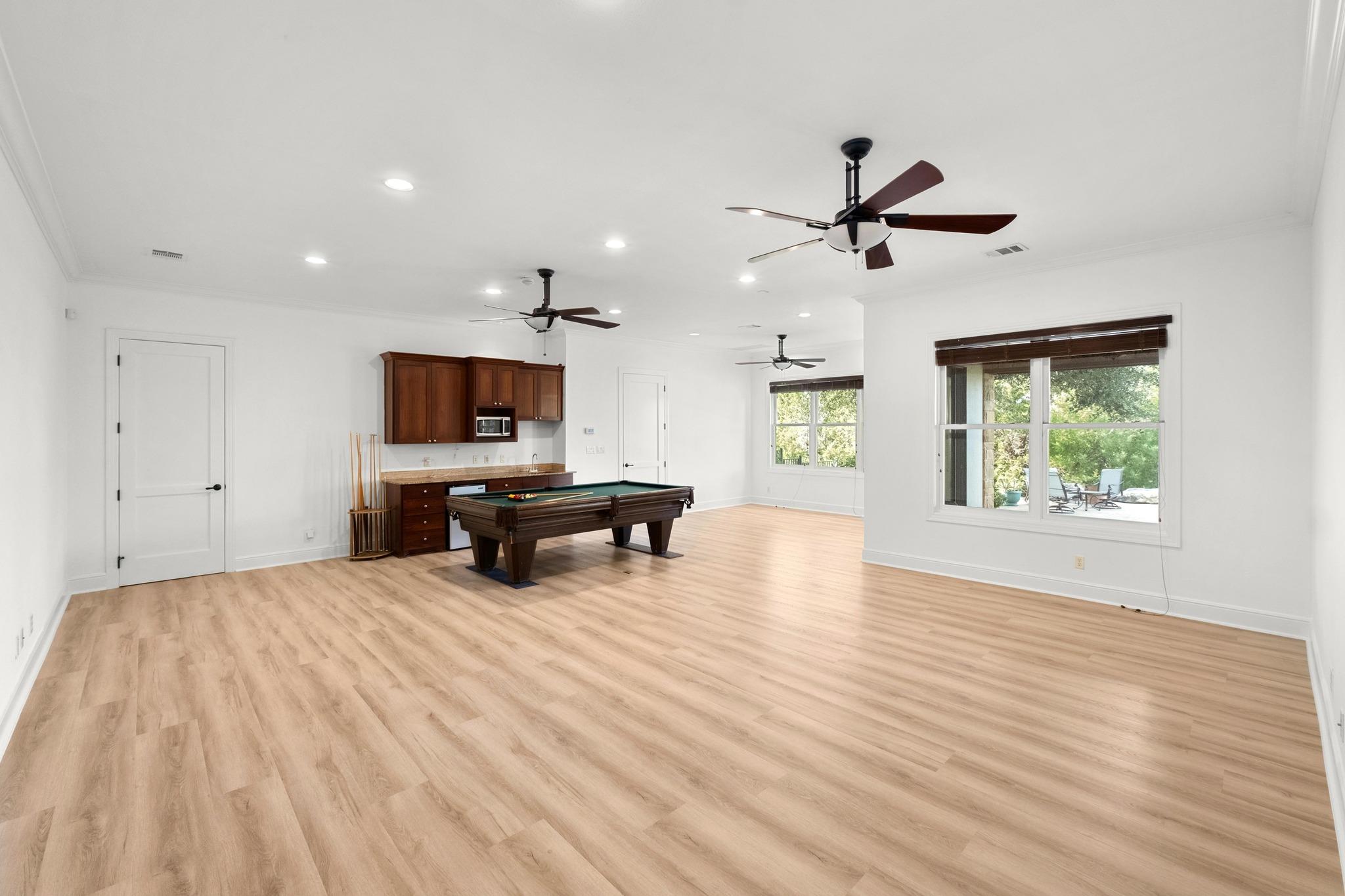 1101 Sprague LN
