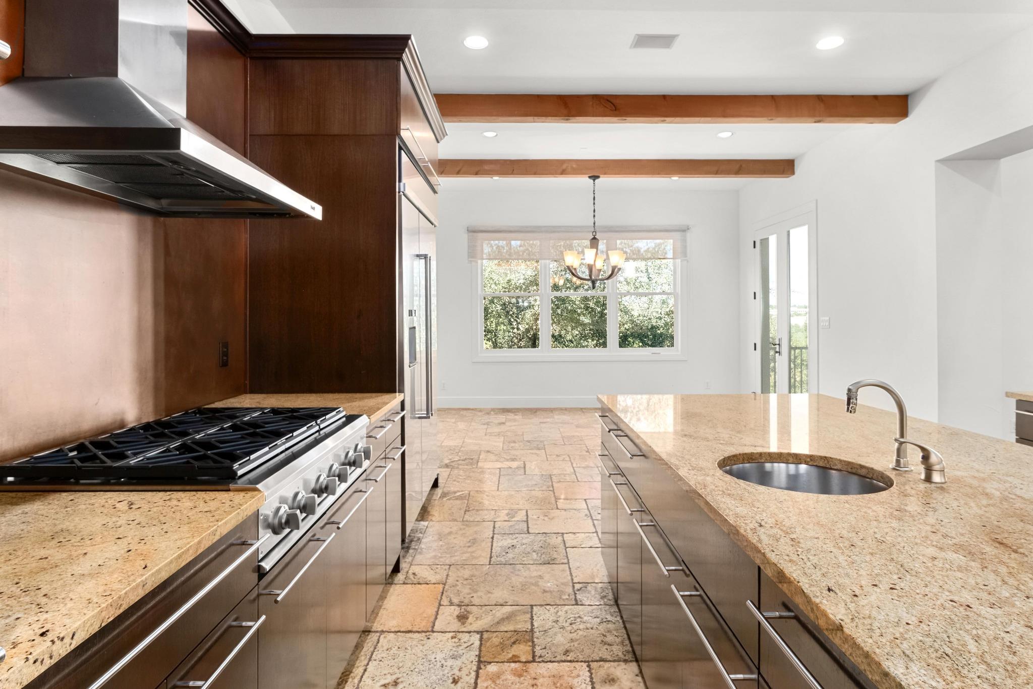 1101 Sprague LN