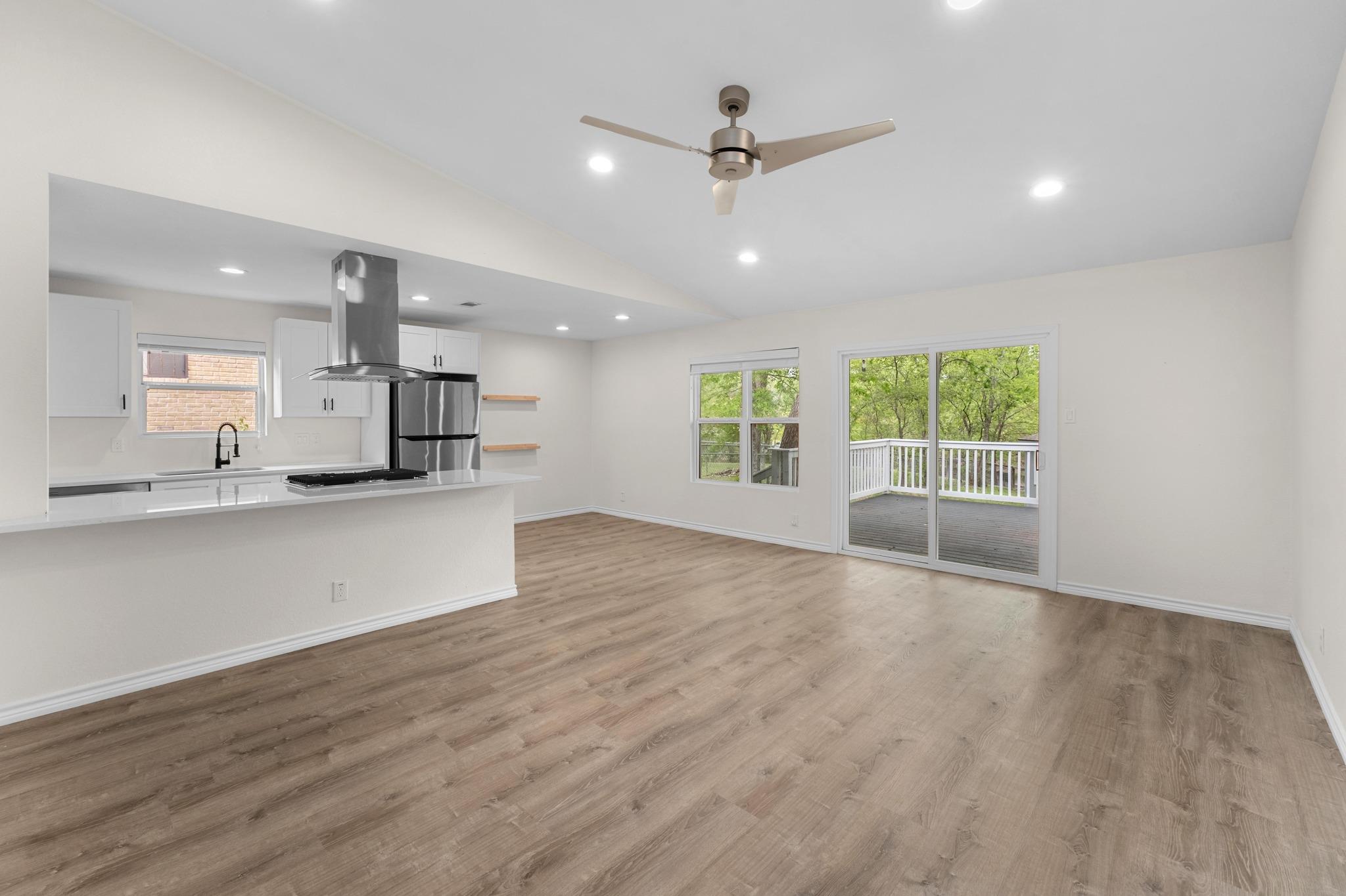 6512 Arnold DR